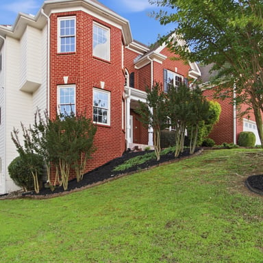 Property photo 3 of 1028 River Forest Pt