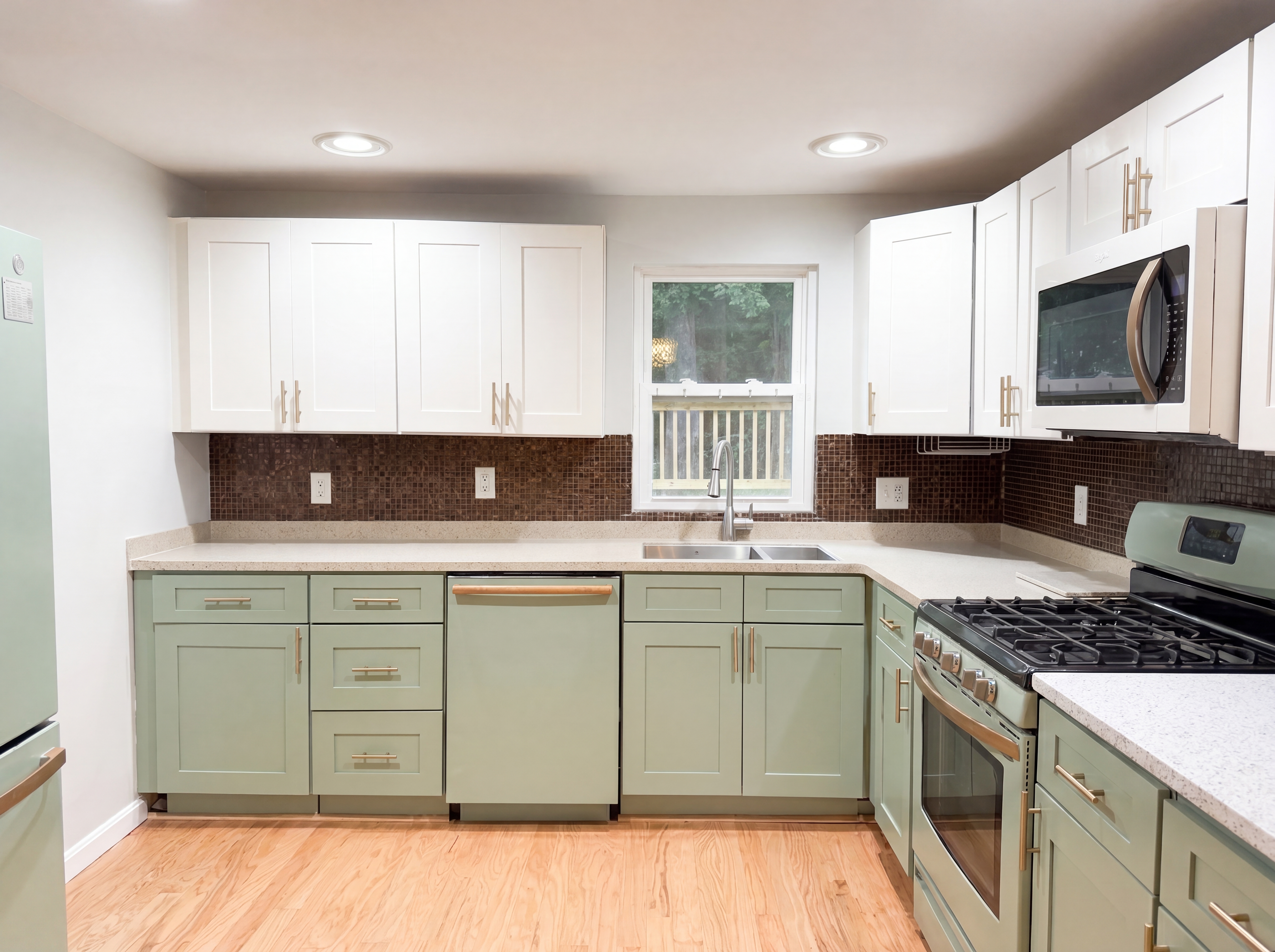 Photo 2 of 20 of 3802 Forestdale Ave, Woodbridge, VA