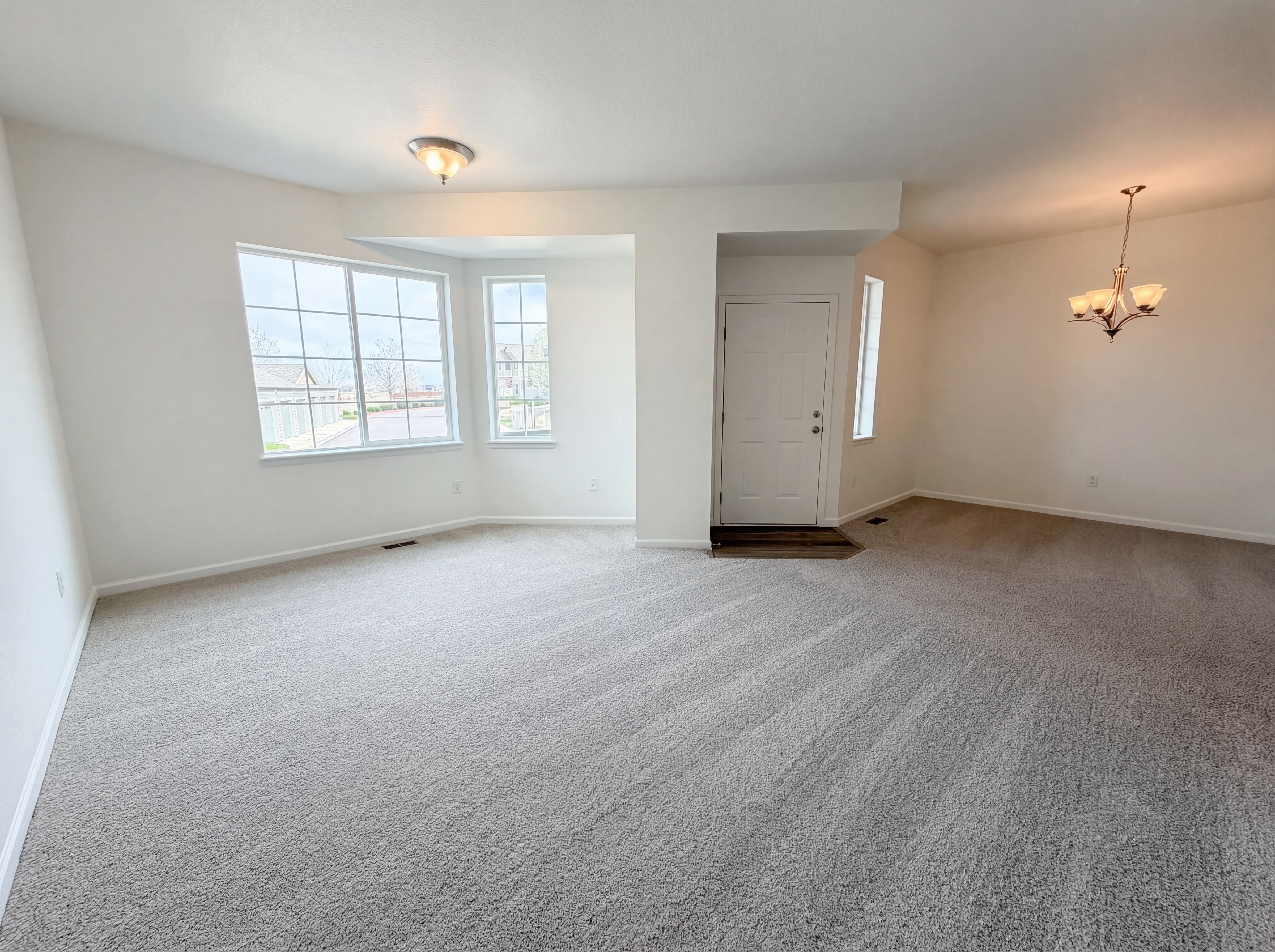 Photo 3 of 32 of 15800 E 121st Ave, Lochbuie, CO