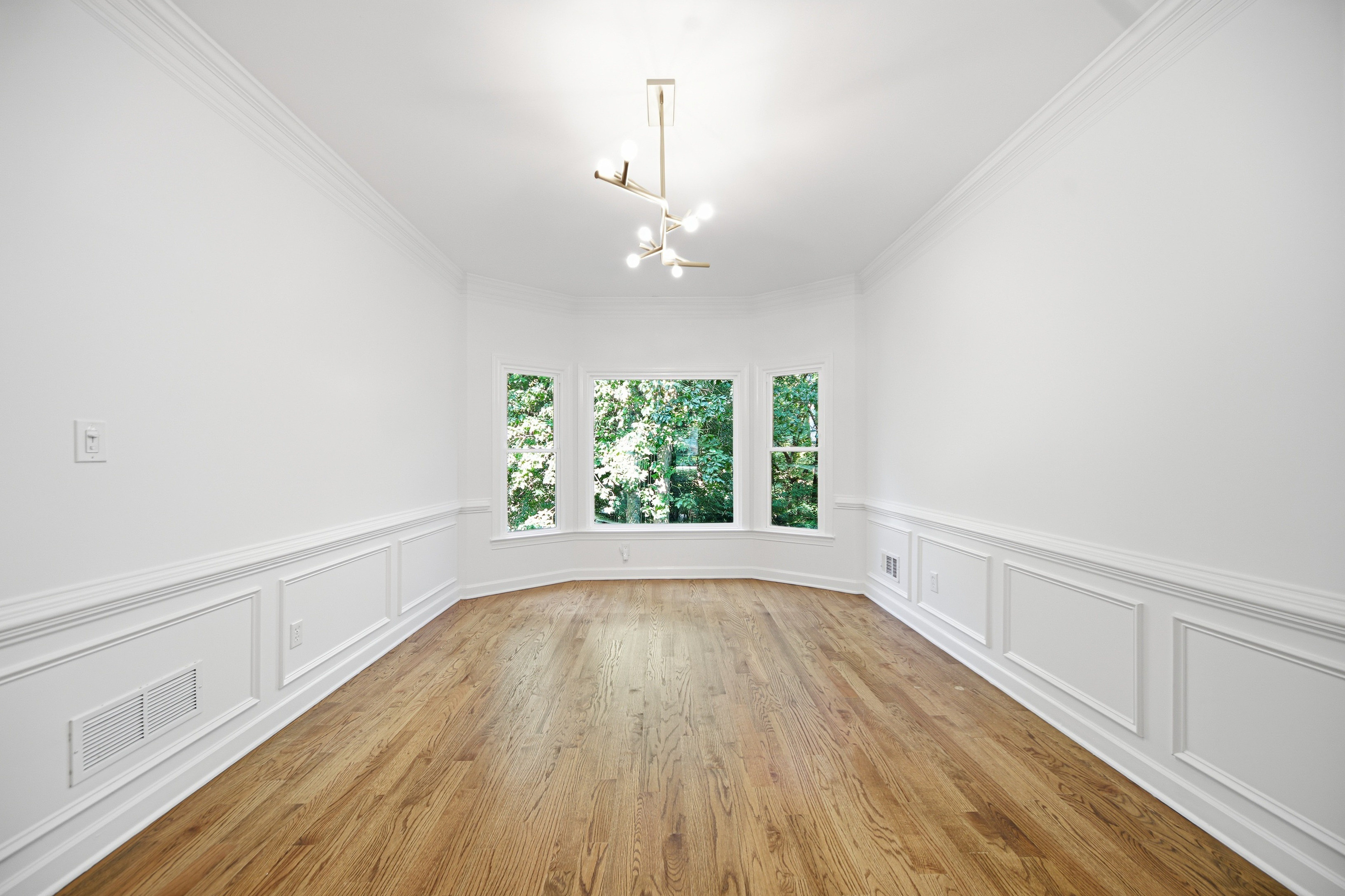 Photo 13 of 36 of 1440 Shade Tree Way, Alpharetta, GA