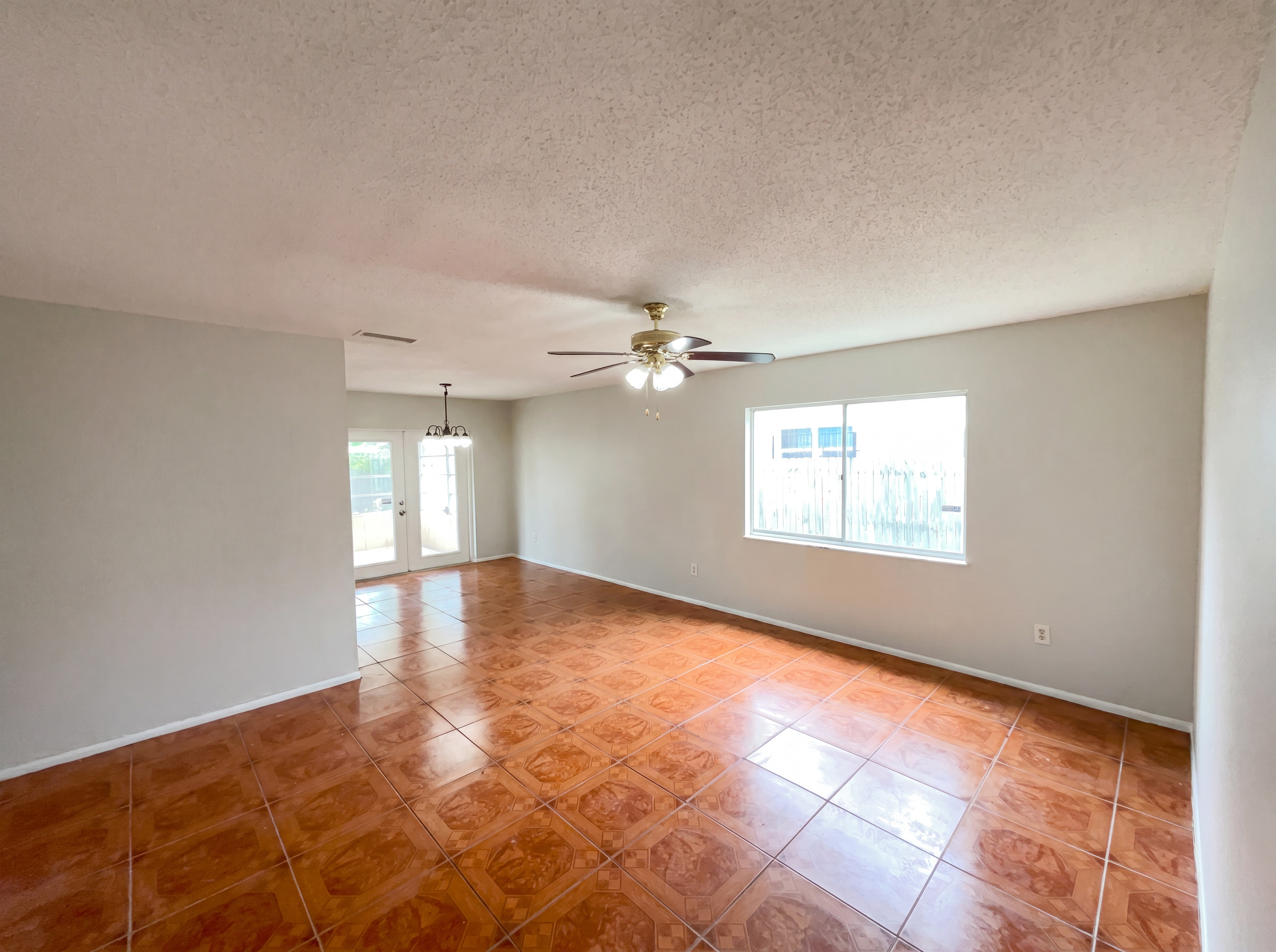 Photo 3 of 27 of 4805 Beacon St, Orlando, FL