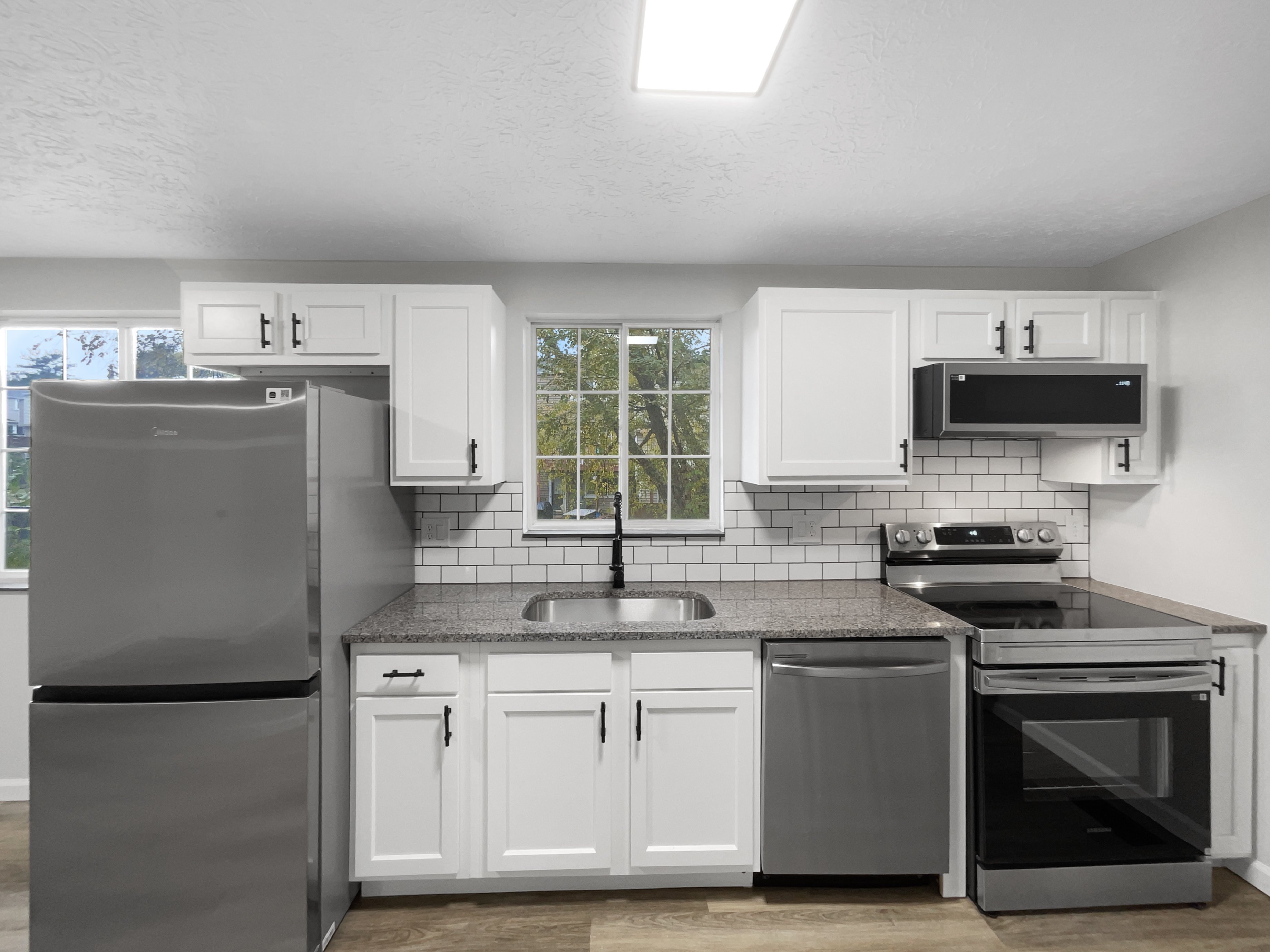 Photo 8 of 22 of 2898 Mossy Brink Ct, Maineville, OH