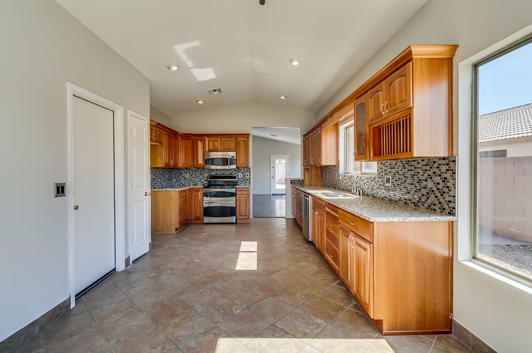 Photo 2 of 22 - 8636 W Tumblewood Dr, Peoria, AZ 85382