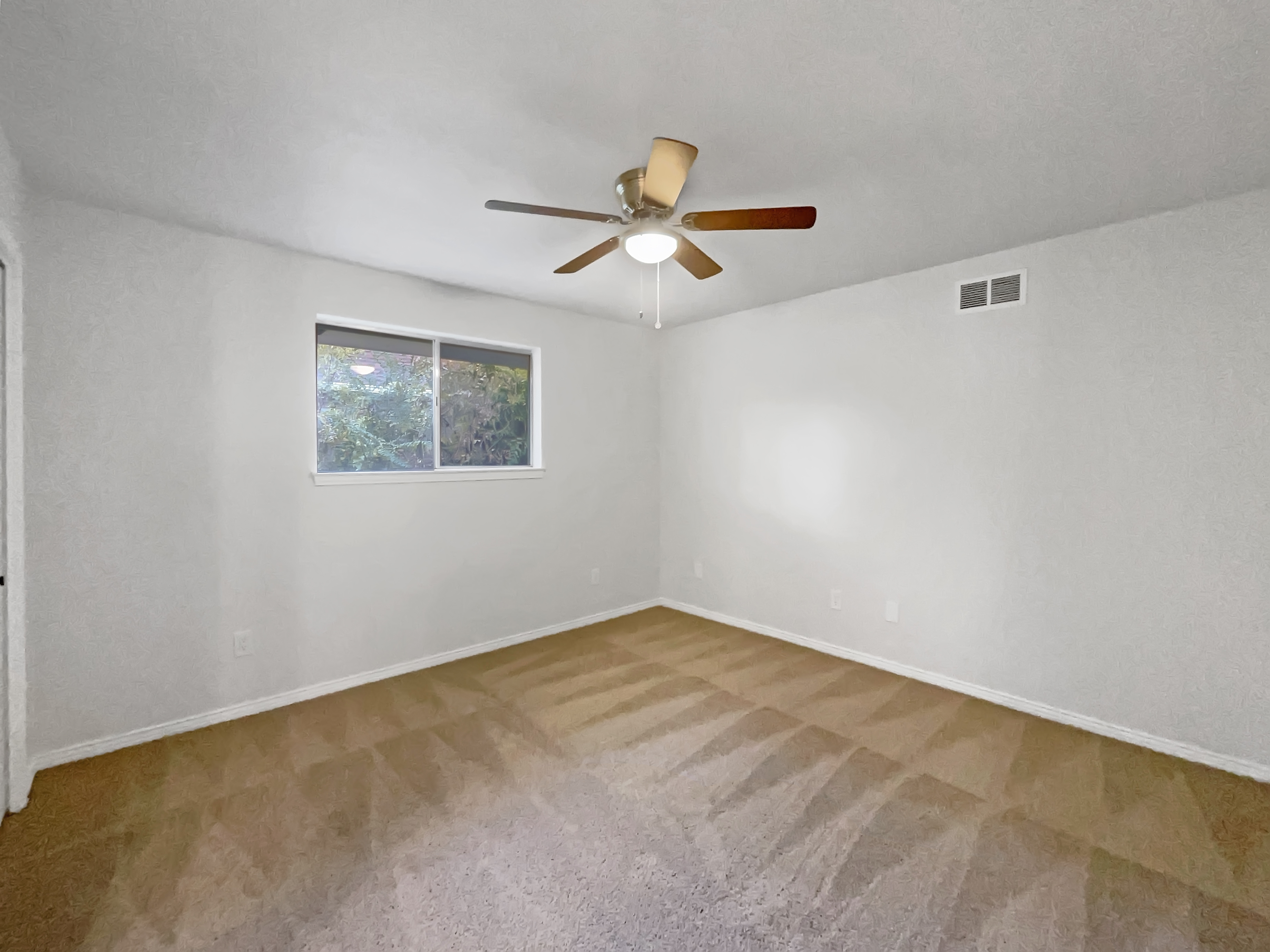 Photo 4 of 25 of 203 Westpark Dr S, McKinney, TX