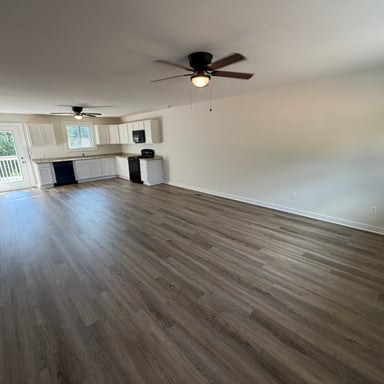 Property photo 3 of 204 Jim Grizzle Rd
