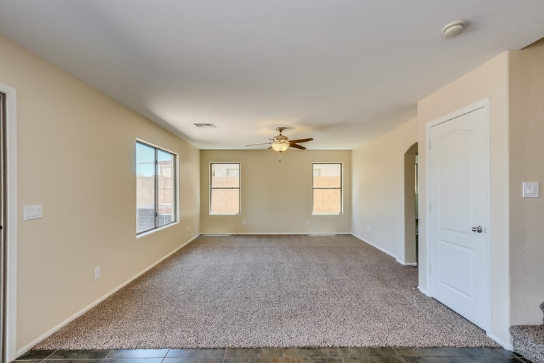 Photo 9 of 35 - 472 W Love Rd, San Tan Valley, AZ 85143