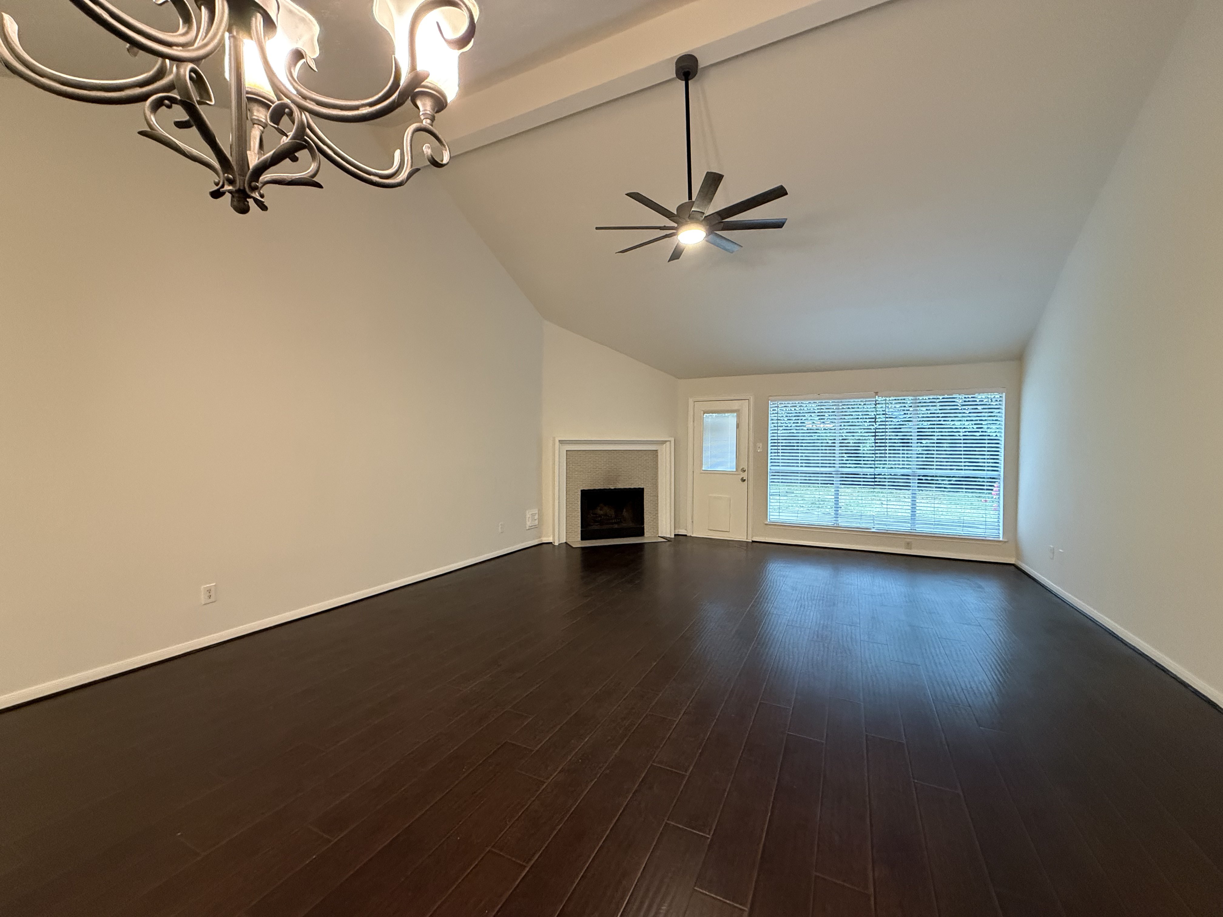Photo 3 of 16 of 19414 Winding Branch Dr, Katy, TX