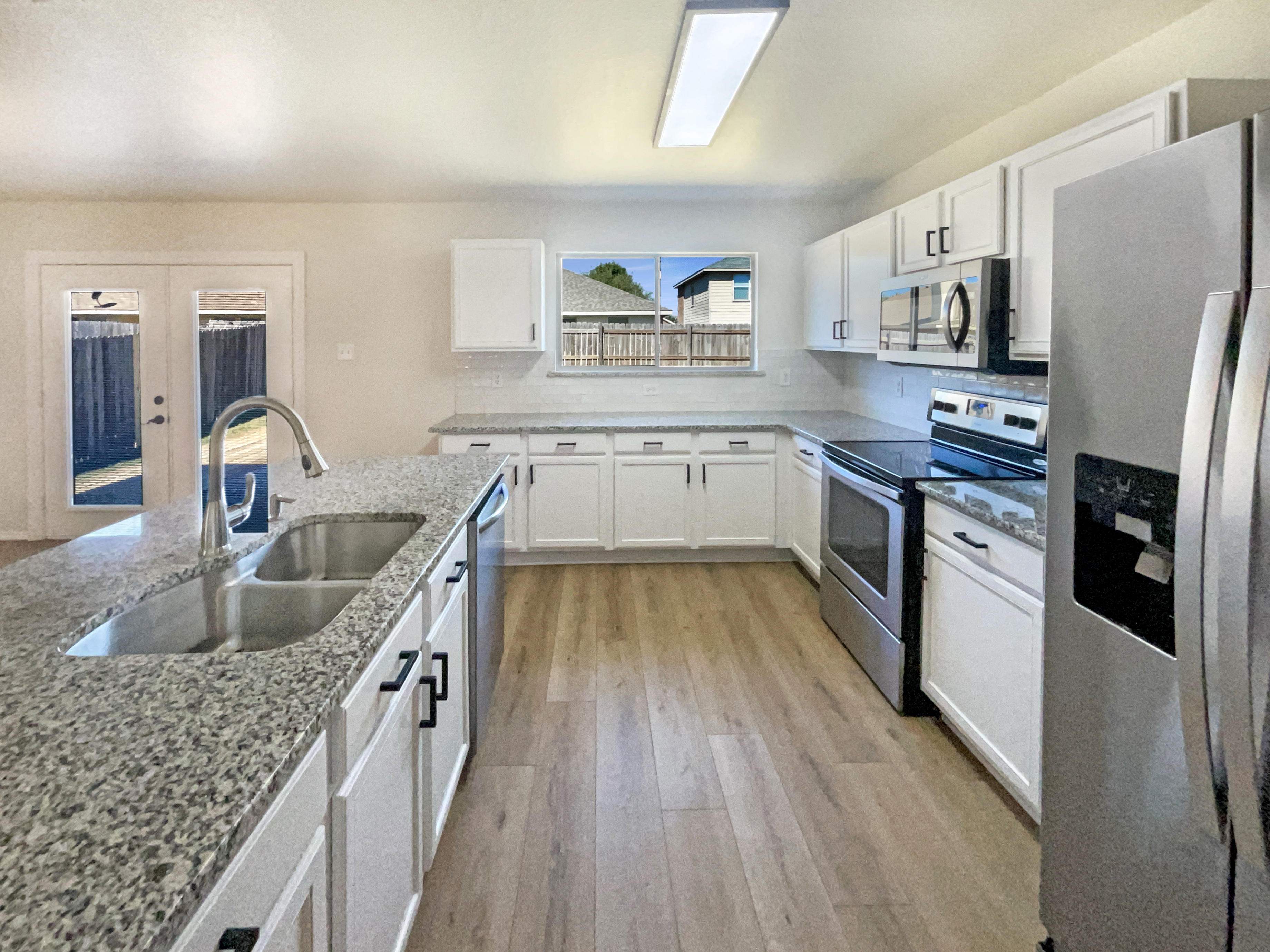 Photo 19 of 24 of 2019 Kingsbridge Dr, Heartland, TX