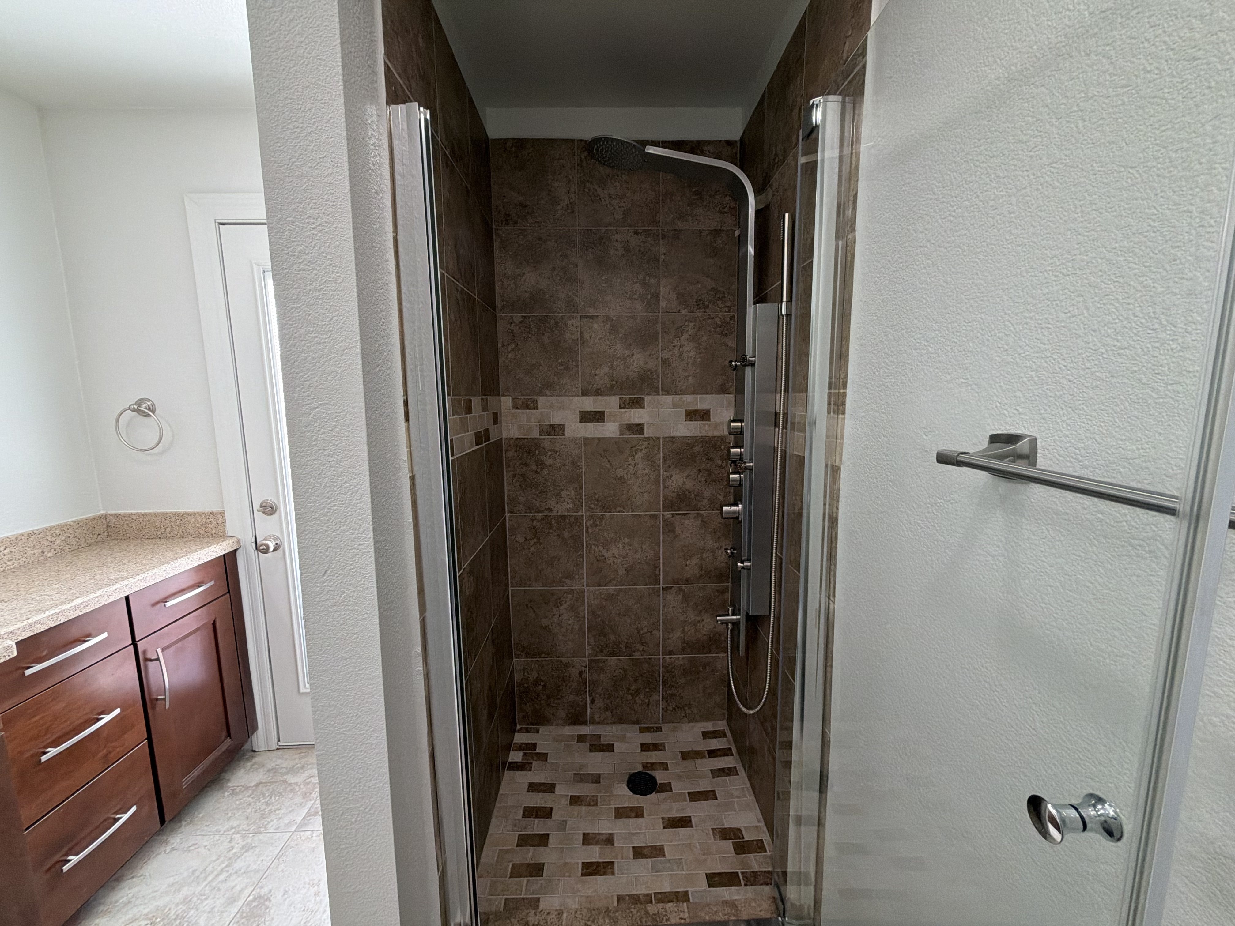 Photo 19 of 36 of 10240 E Cochise Dr, Scottsdale, AZ