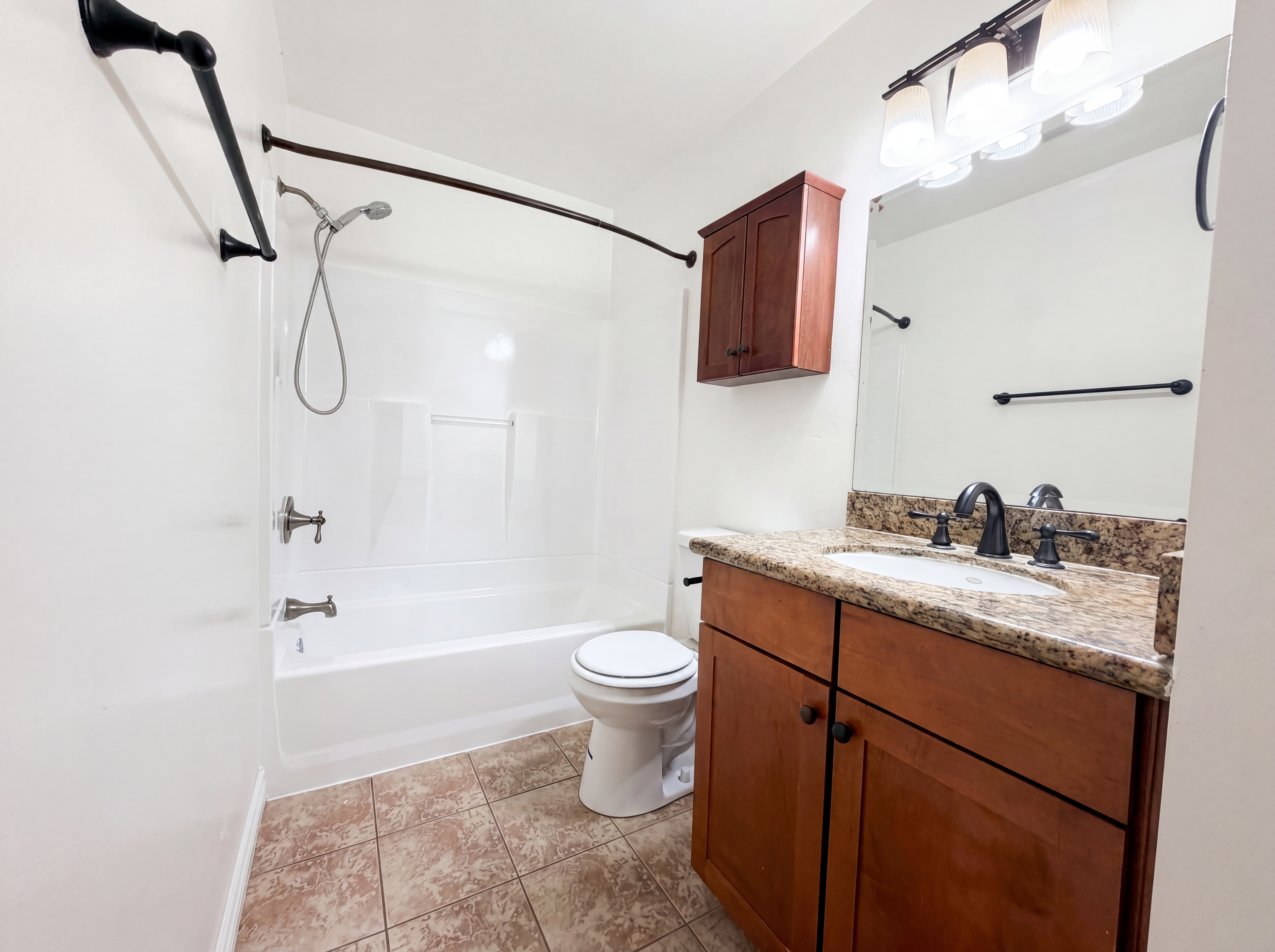 Photo 14 of 31 of 920 S Palmetto Ave, Ontario, CA