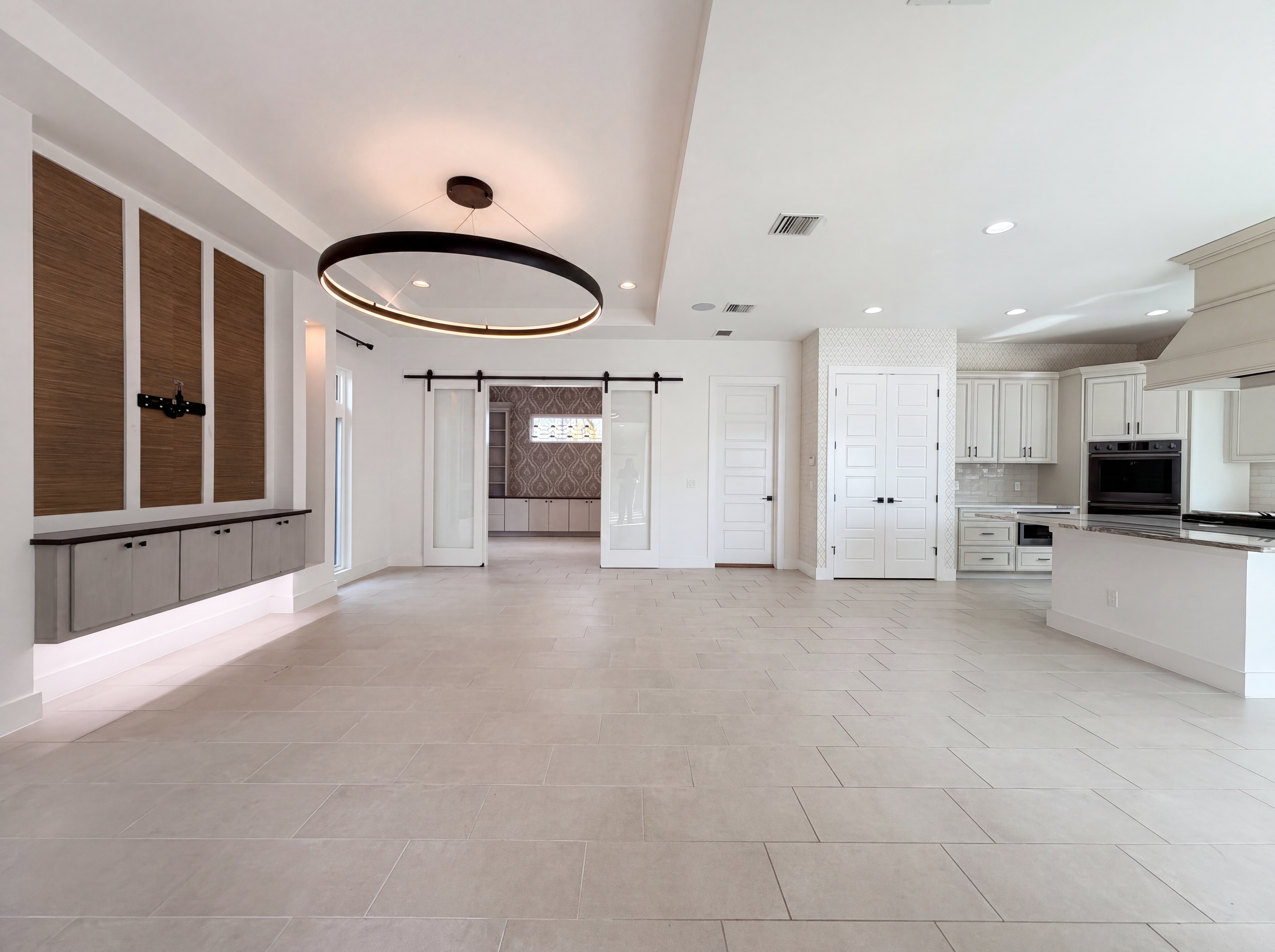 Photo 3 of 43 of 5911 Redbay Blvd, Bradenton, FL