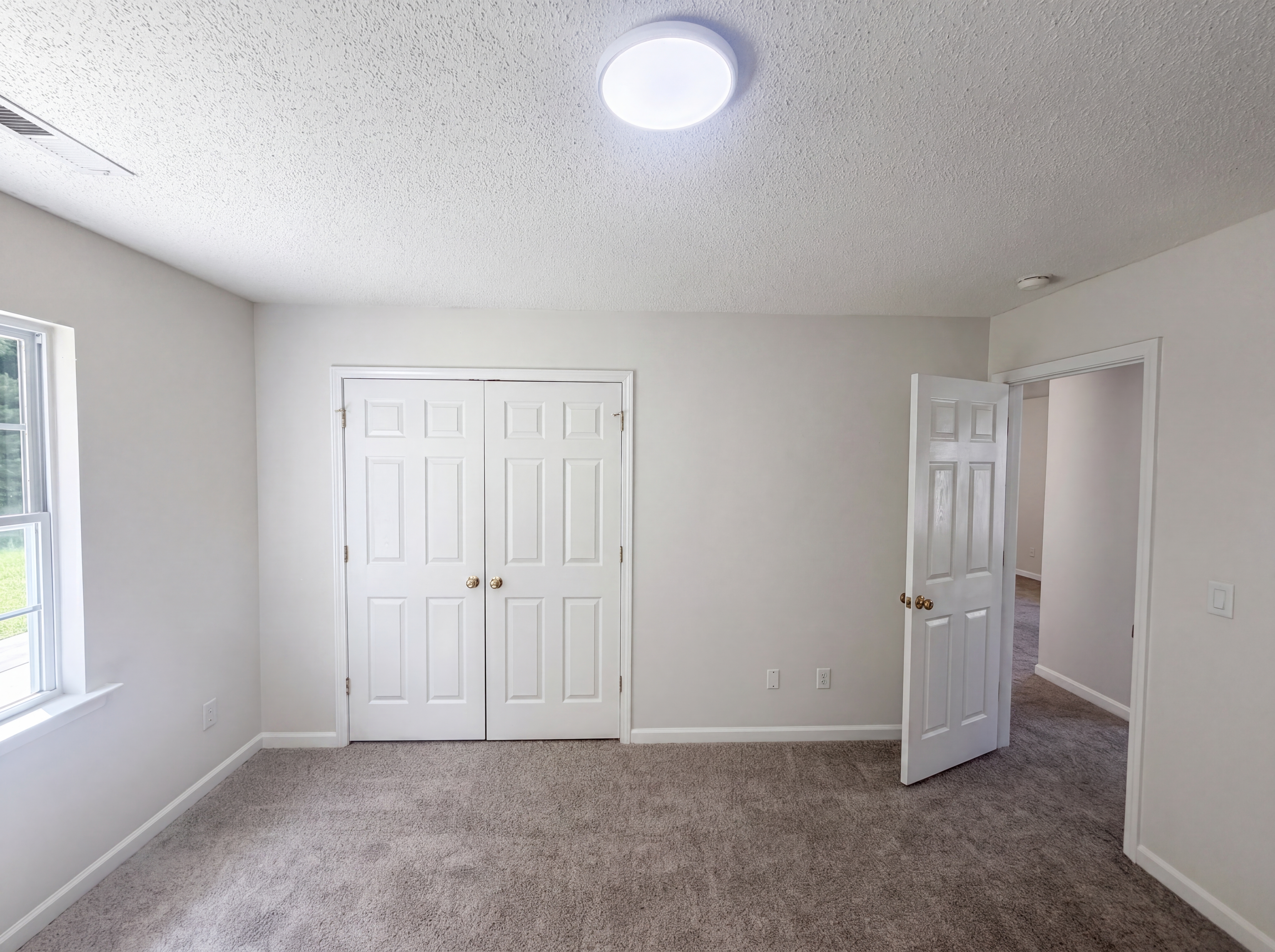Photo 13 of 17 of 1807 Antler Ct, Greensboro, NC