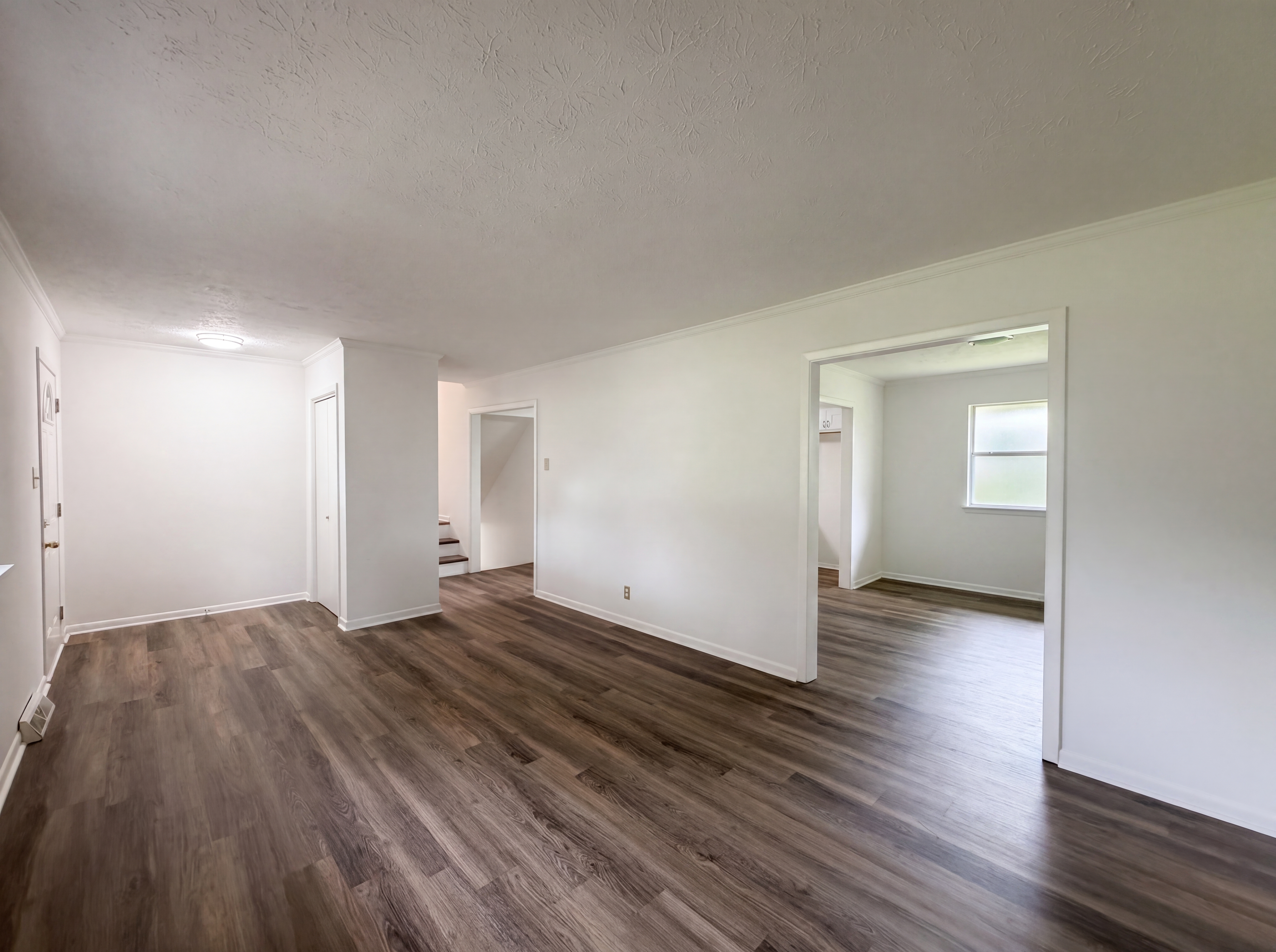 Photo 9 of 29 of 508 Bromley Ln, Knoxville, TN
