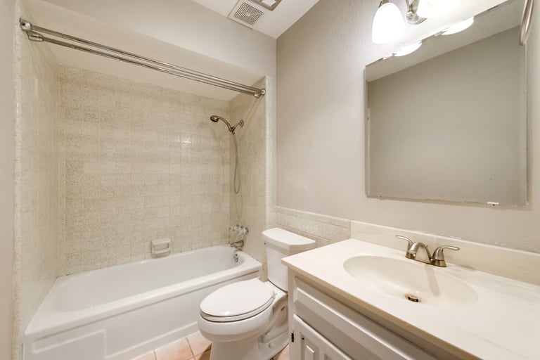 Photo 21 of 27 - 1029 Delores Dr, Garland, TX 75040