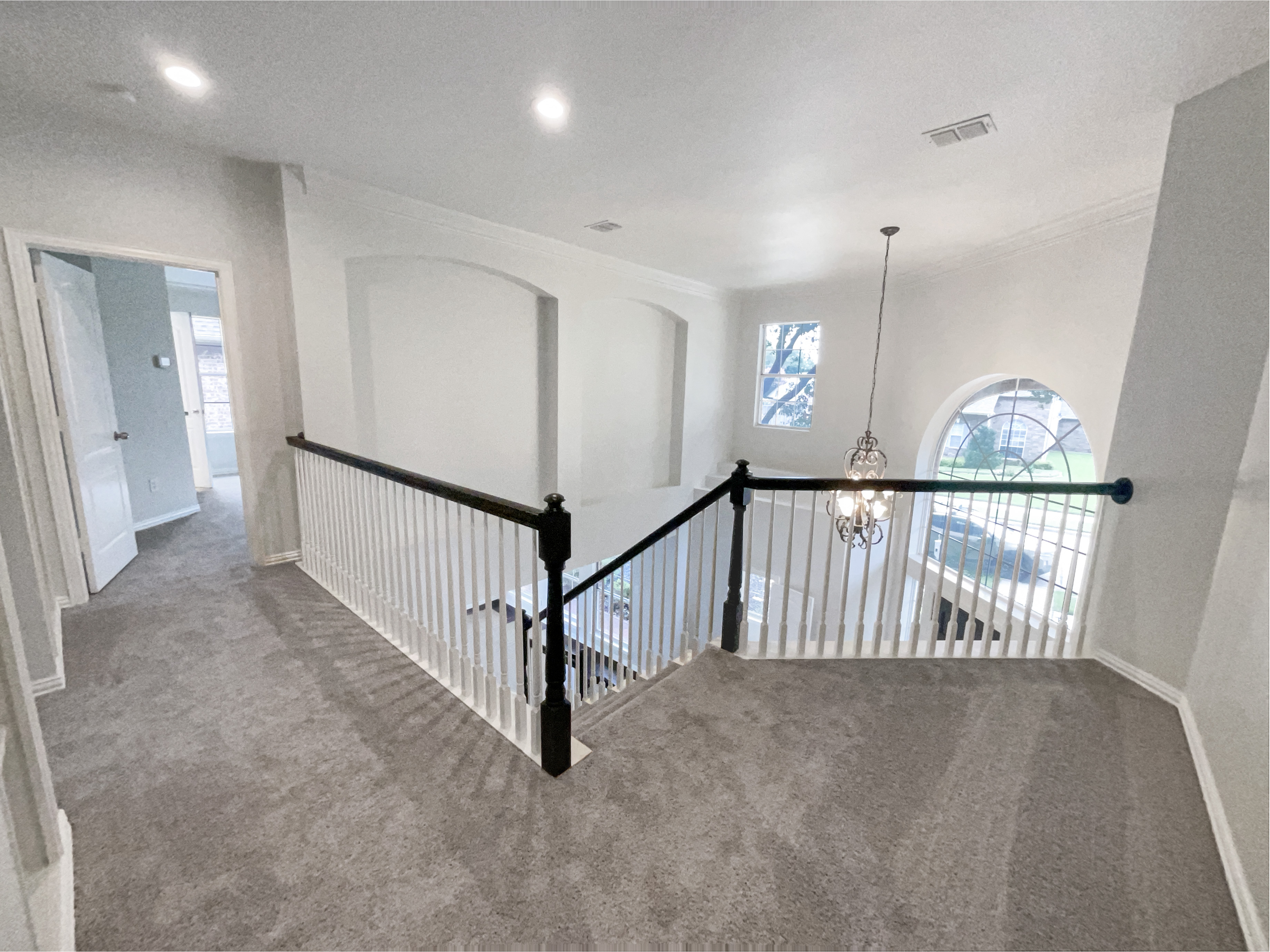 Photo 32 of 41 of 413 Thunderbrook Rd, Garland, TX