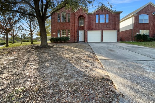 Photo 1 of 22 of 12111 Virline Ln, Houston, TX