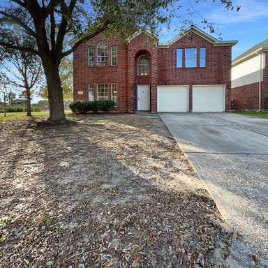 Property photo 1 of 12111 Virline Ln
