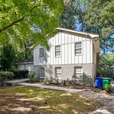 Property photo 1 of 4256 Cranton Ct NE