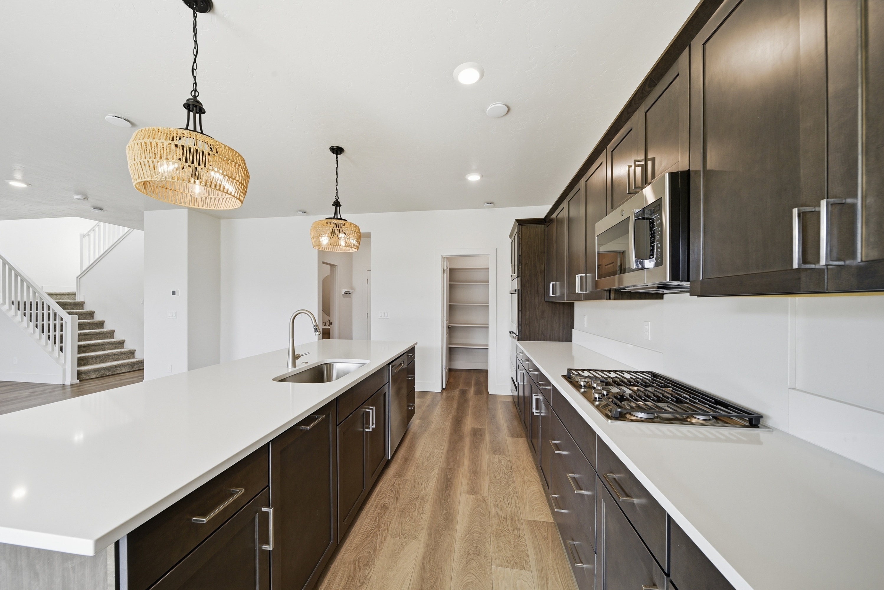 Photo 2 of 38 of 11079 Roaring Fork St, Caldwell, ID