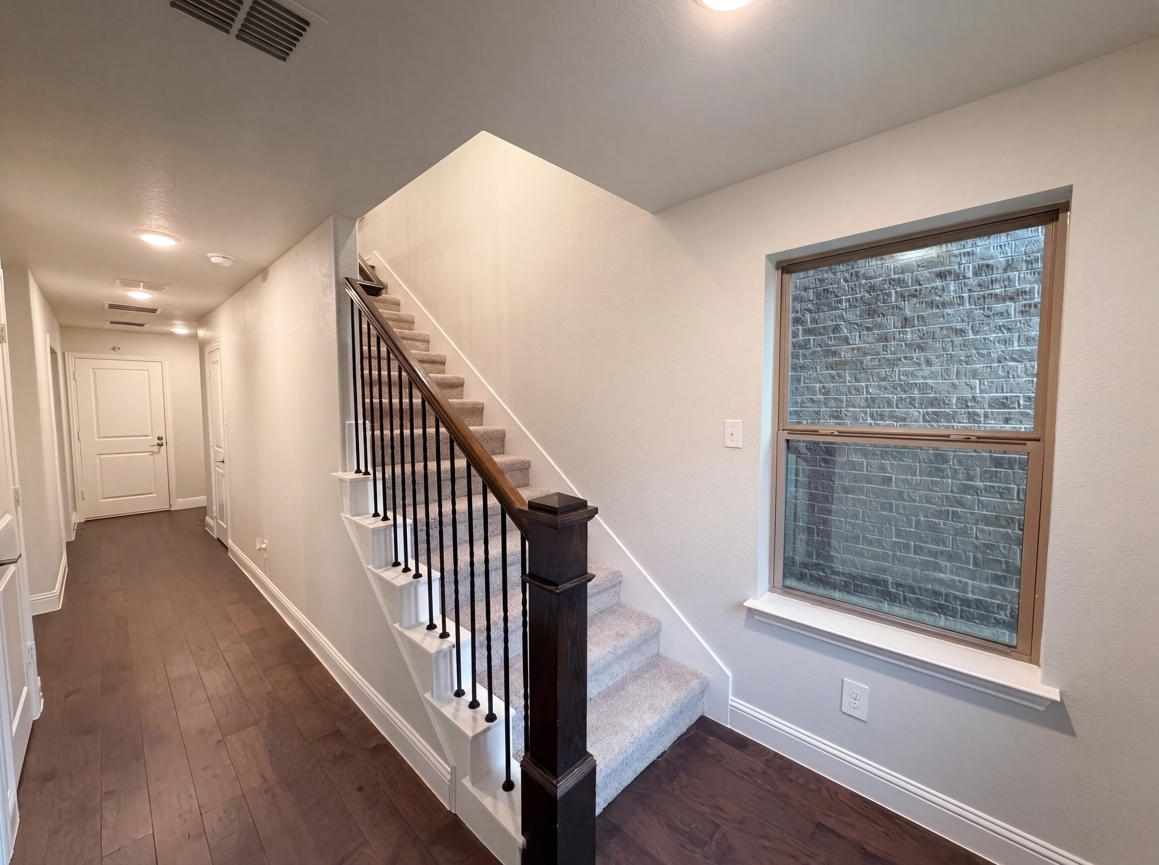 Photo 11 of 31 of 217 Cassandra Ct, Euless, TX