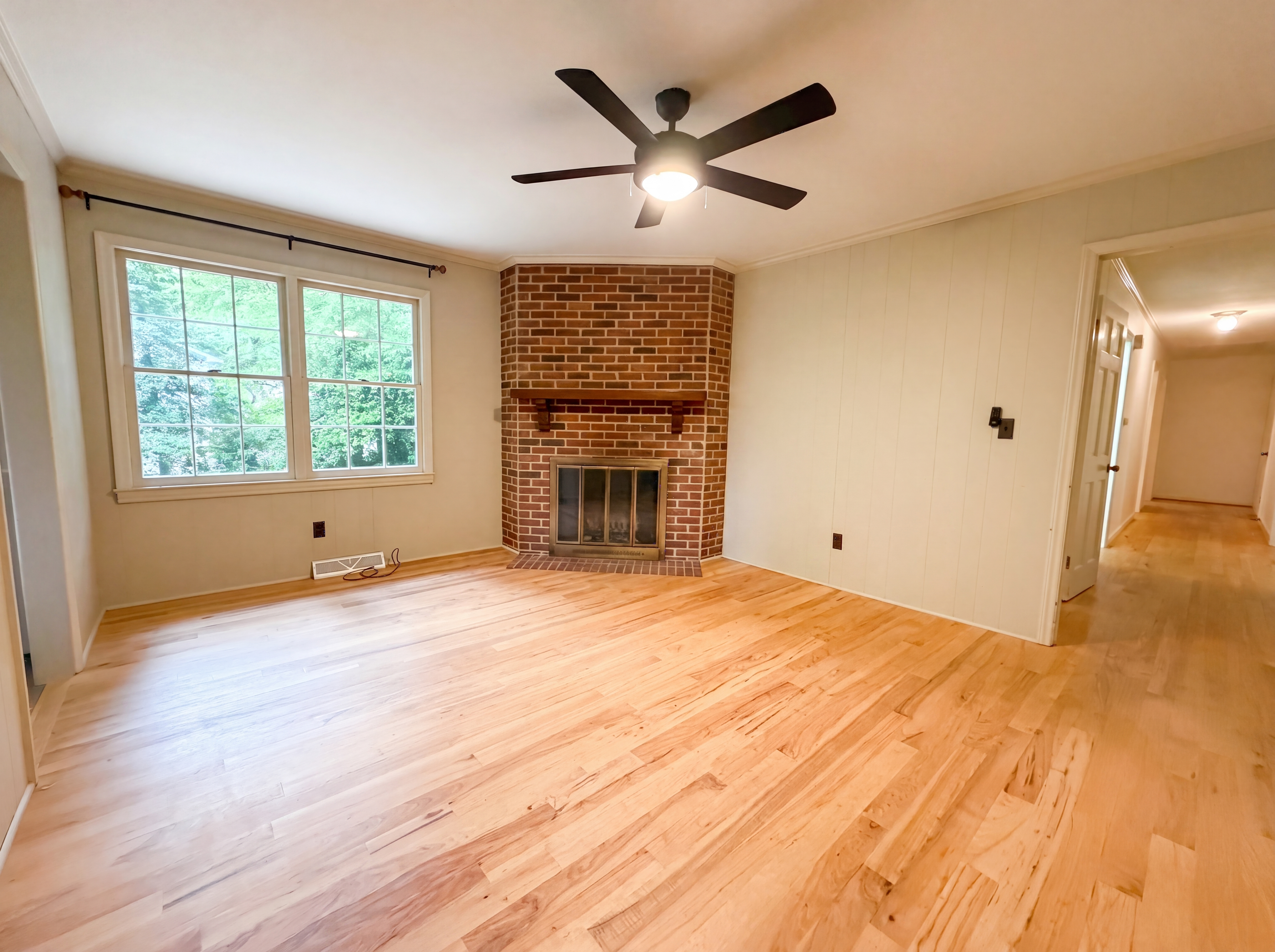 Photo 8 of 18 of 3010 Hope Valley Rd, Winston Salem, NC