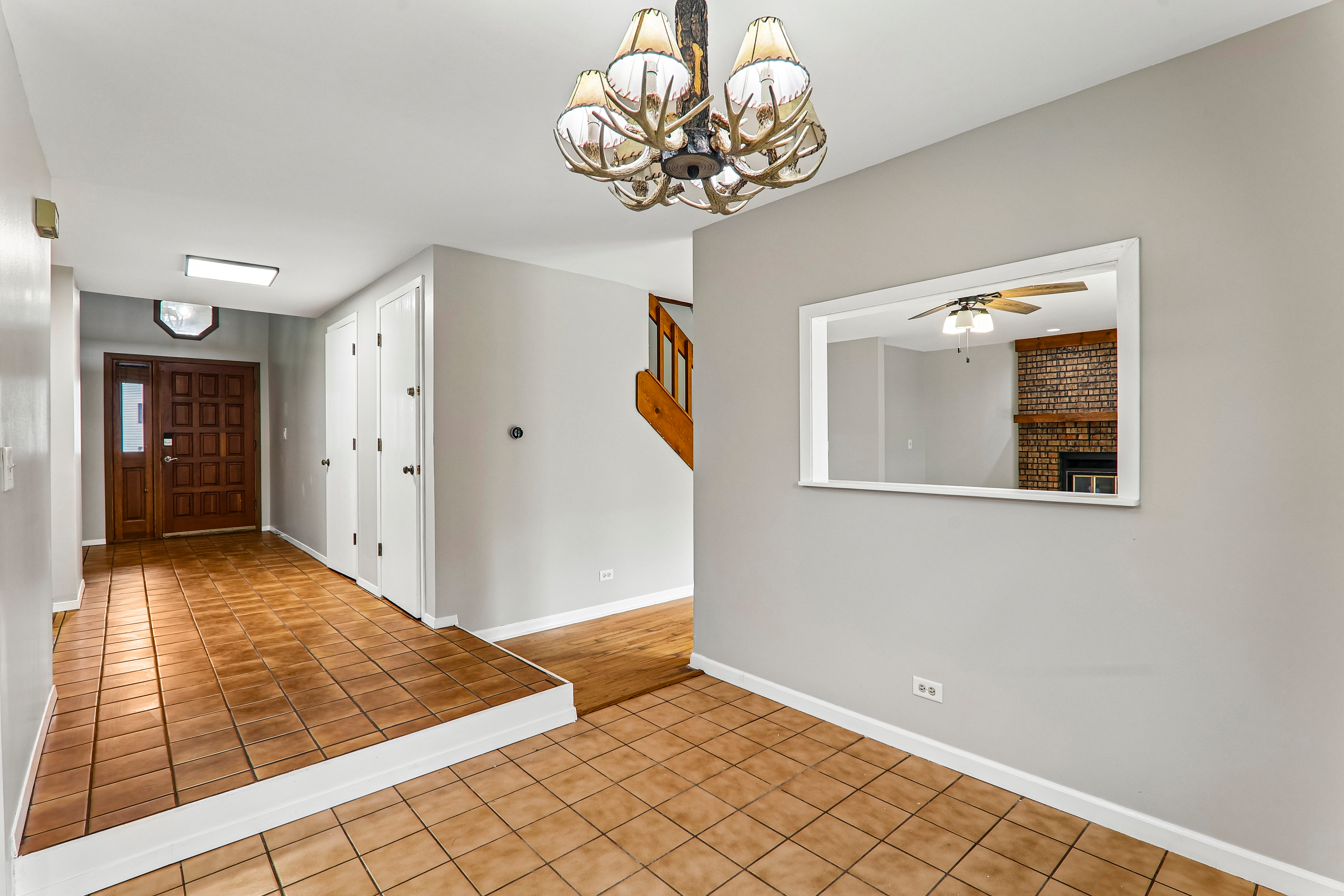 Photo 27 of 41 of 4399 Bluebird Ct, Gurnee, IL