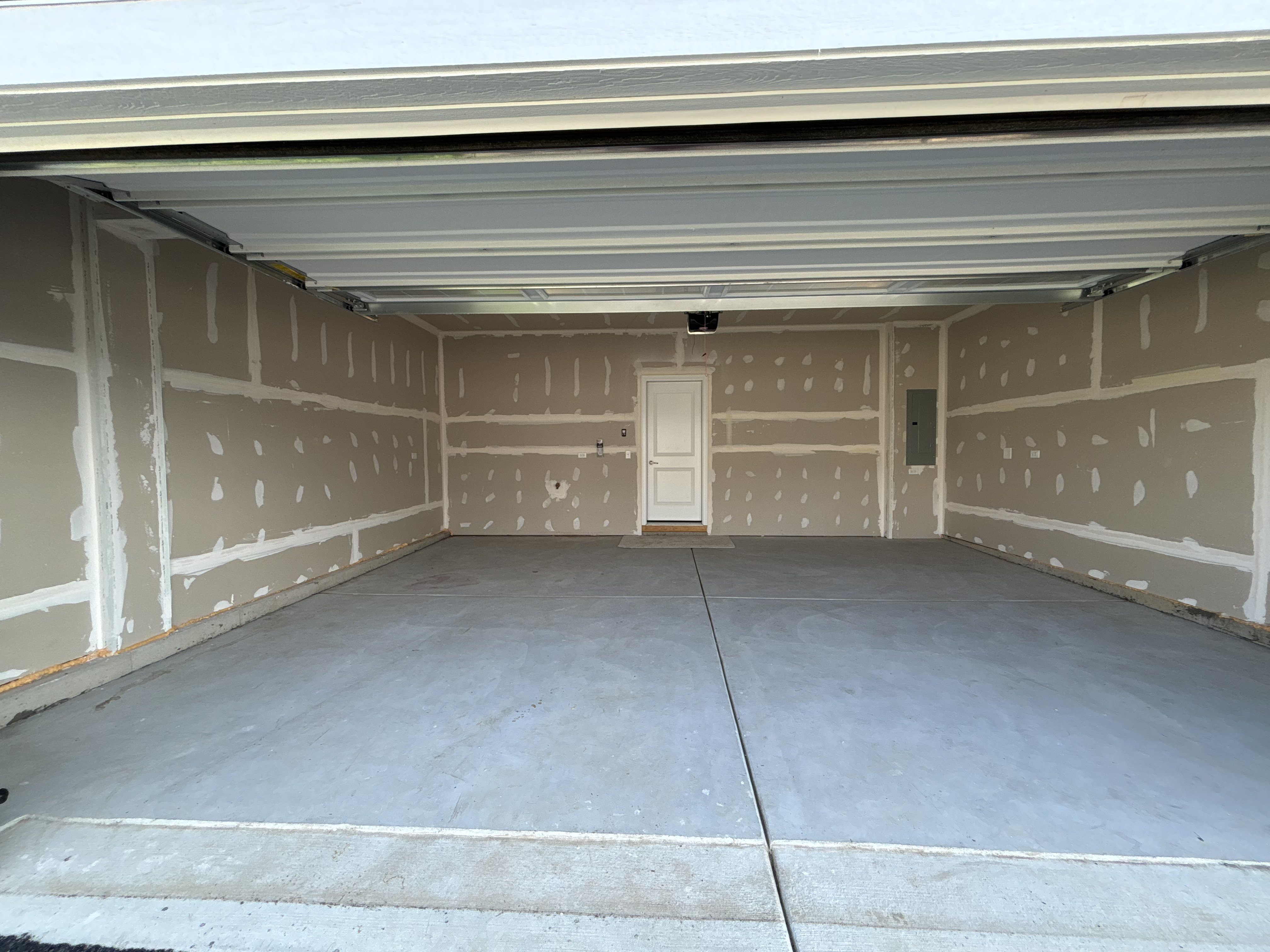 Photo 24 of 29 of 649 Cassia Ct, Crystal Lake, IL