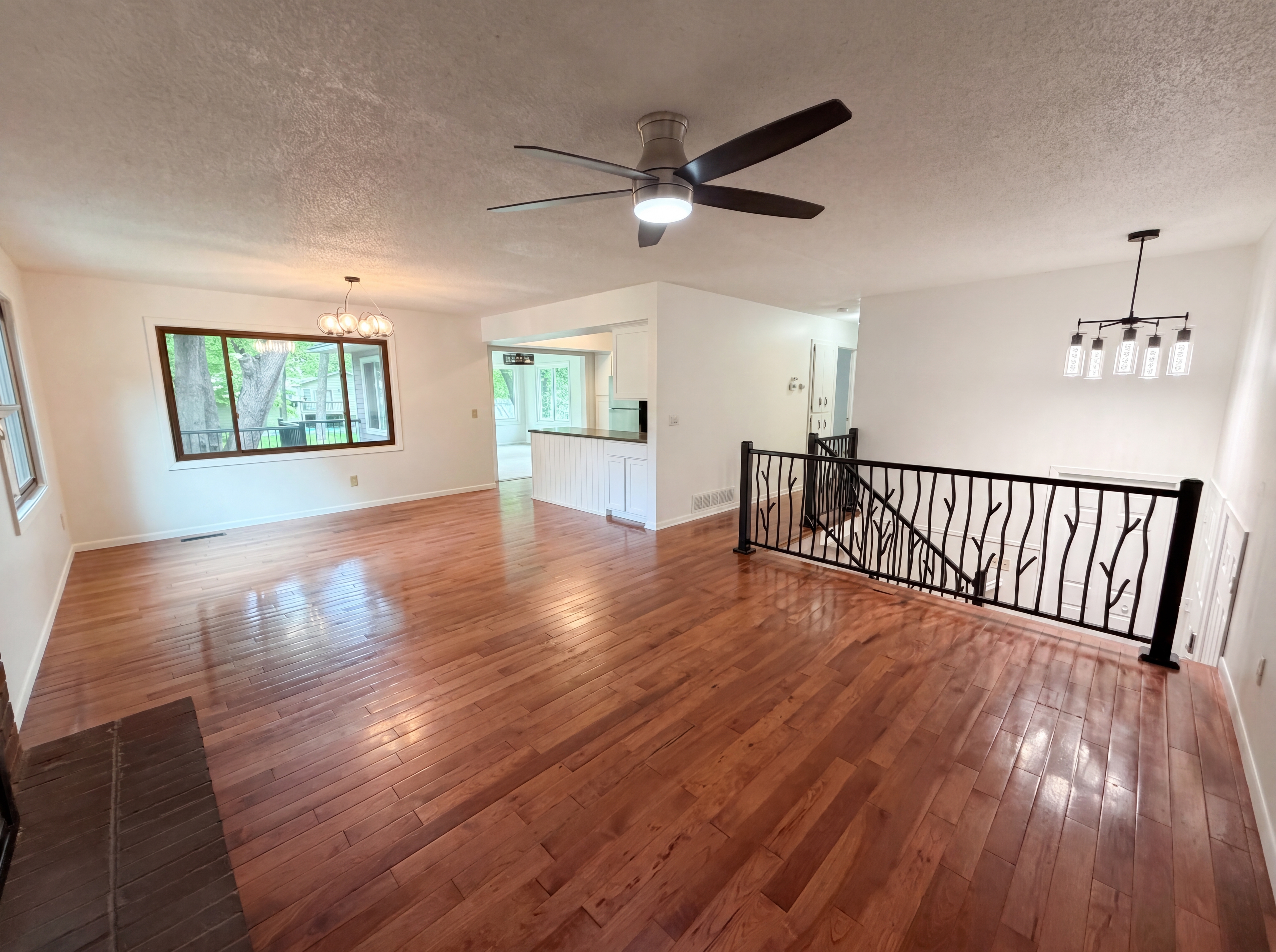 Photo 8 of 24 of 11878 100th Pl N, Maple Grove, MN