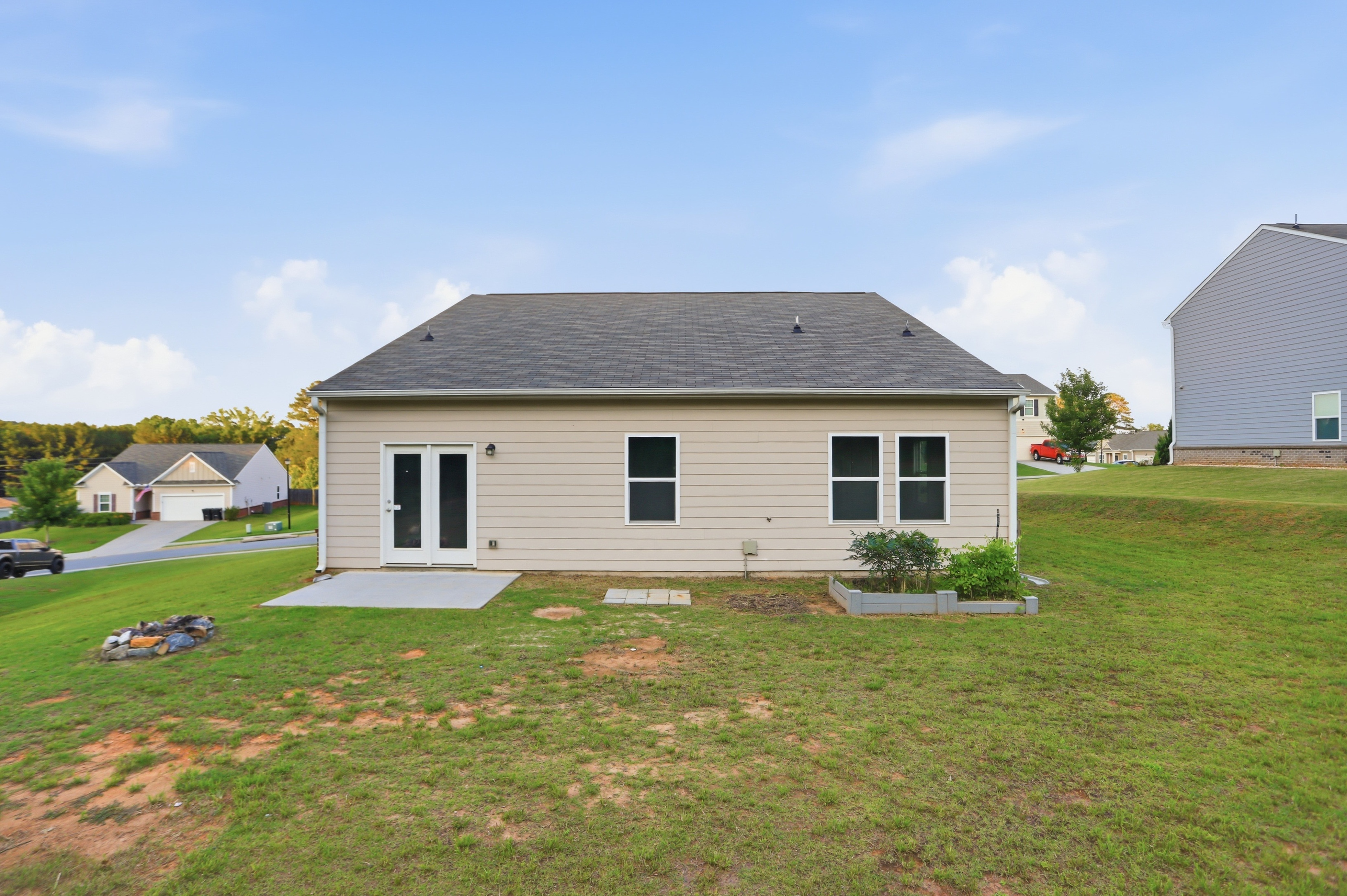 Photo 5 of 31 of 118 Sorrento Dr NW, Cartersville, GA
