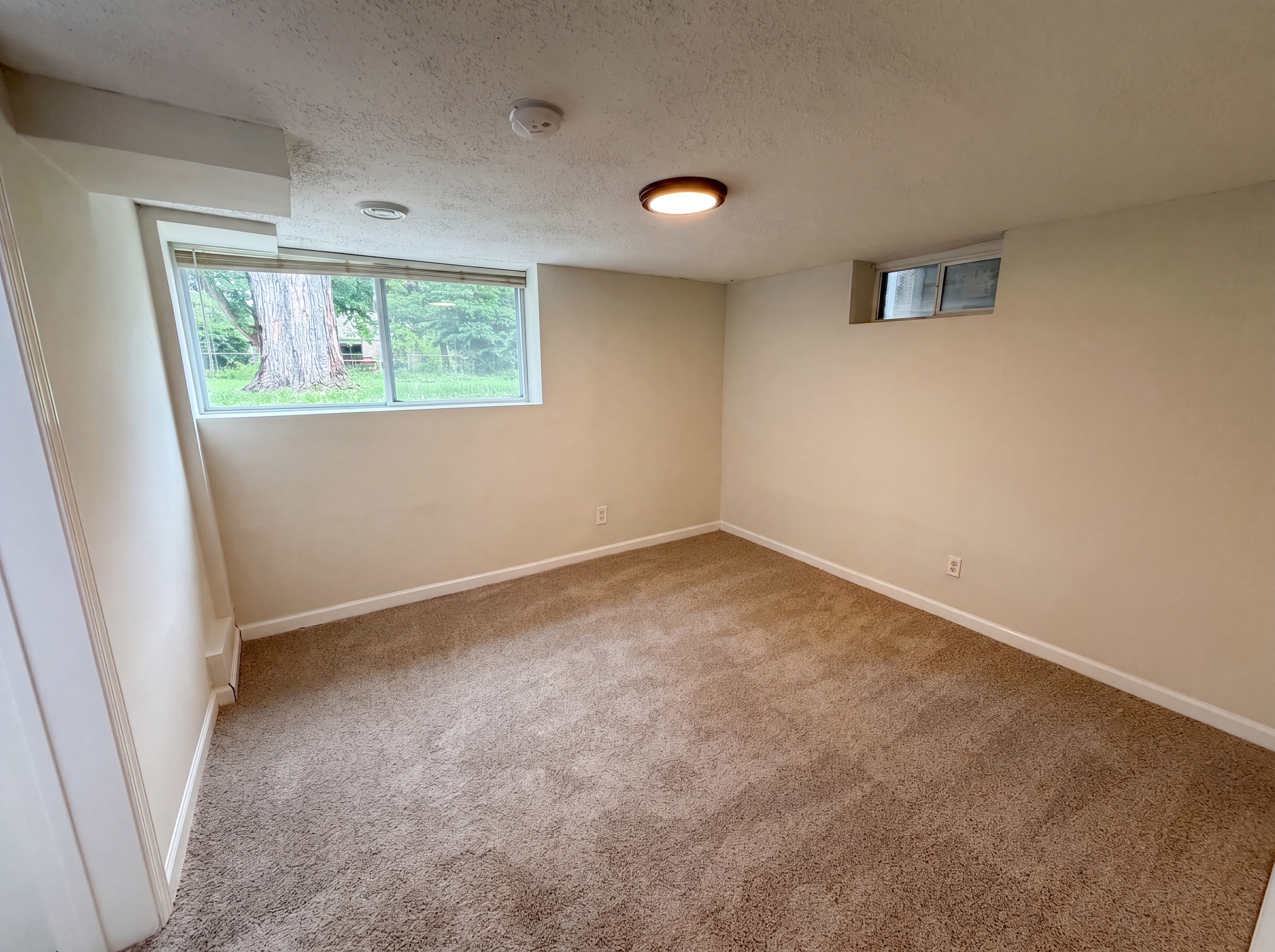 Photo 22 of 27 of 1695 Abell St, Maplewood, MN