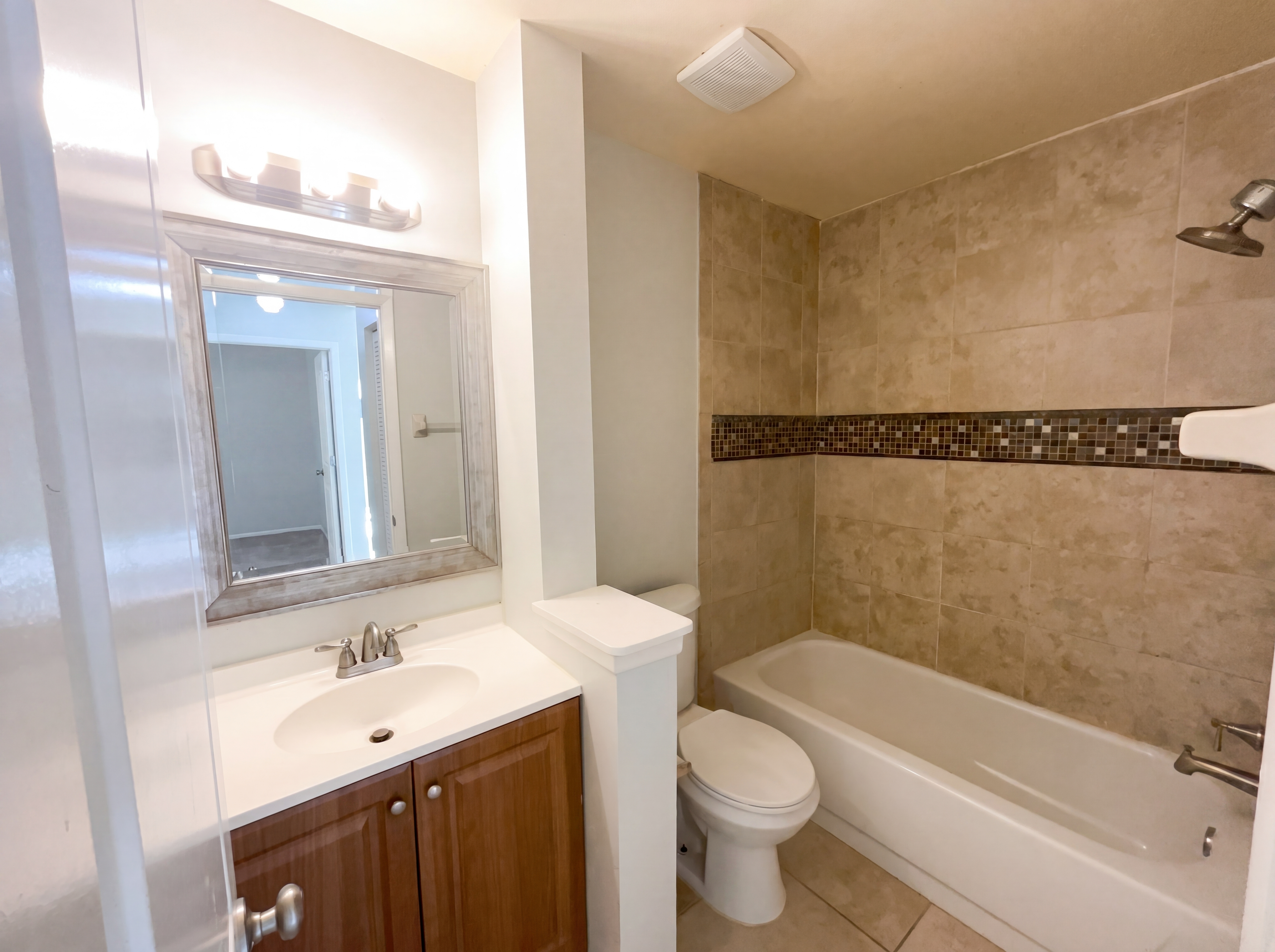Photo 17 of 23 of 1015 Westside Dr, Winter Garden, FL