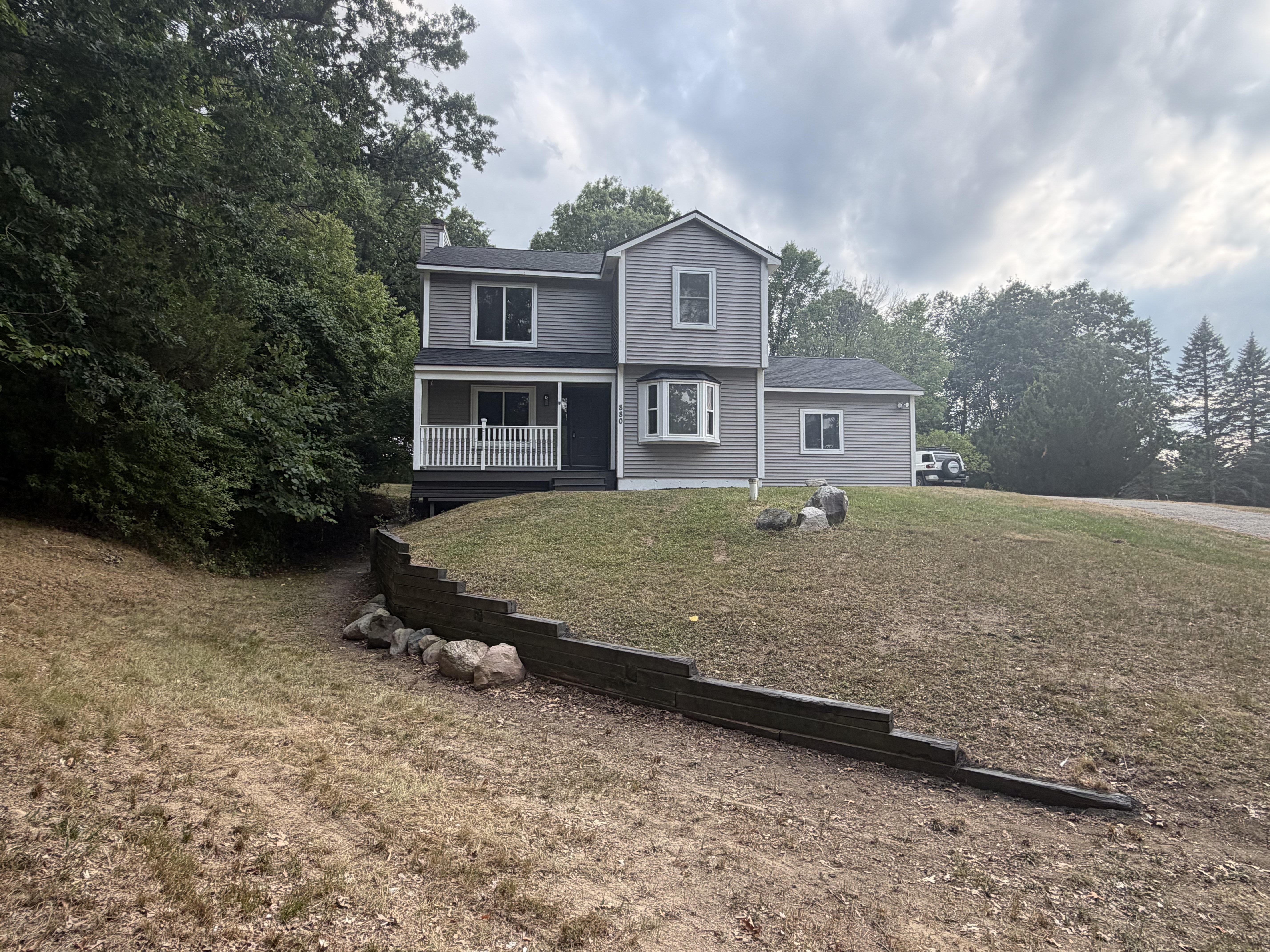 Photo 20 of 27 of 880 Mill St, Ortonville, MI