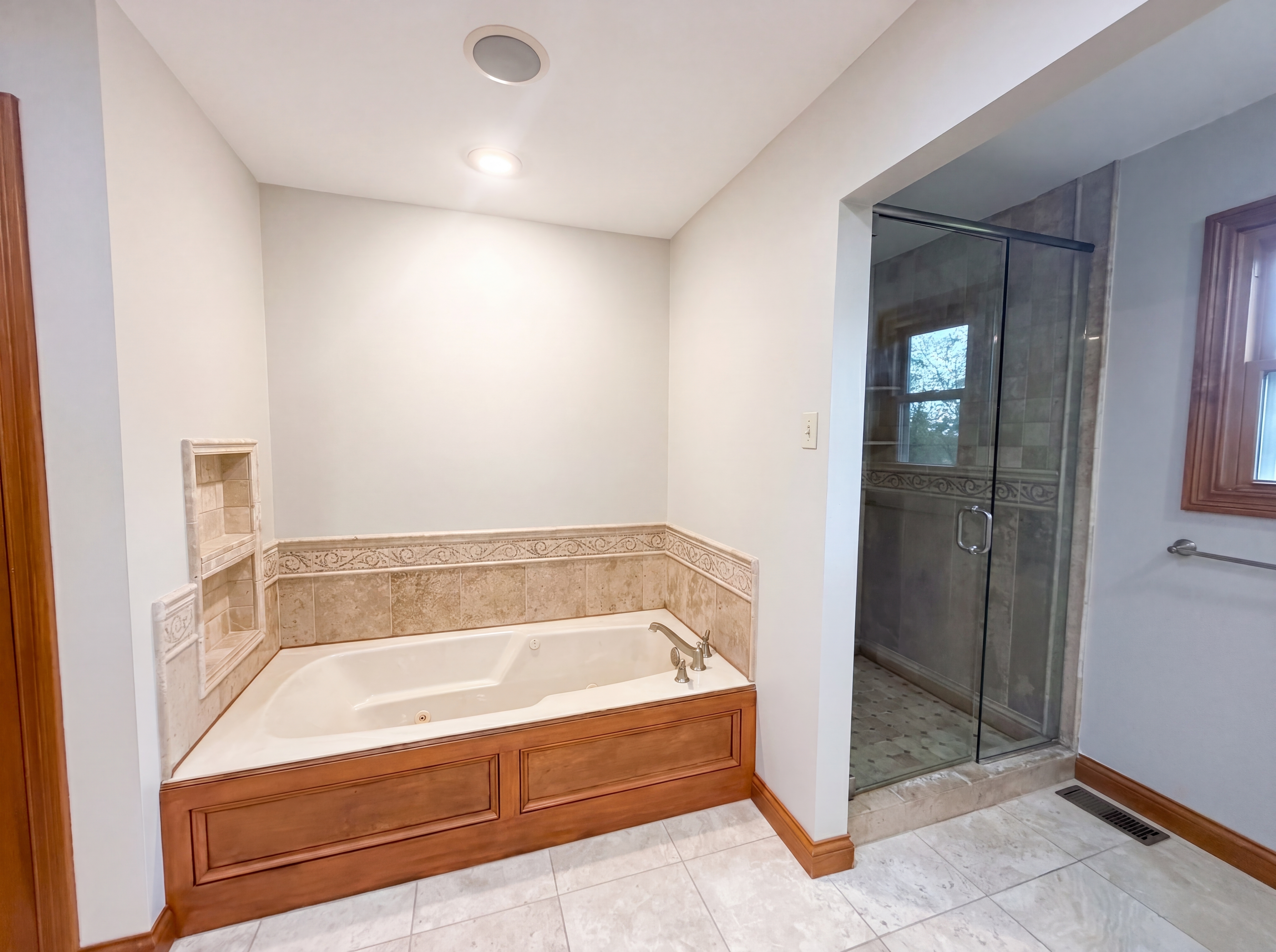 Photo 10 of 40 of 4758 Carriage Dr, Mason, OH
