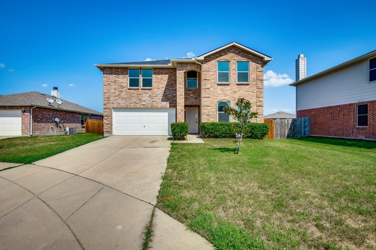 Photo 3 of 28 - 2657 Island Bay Way, Little Elm, TX 75068