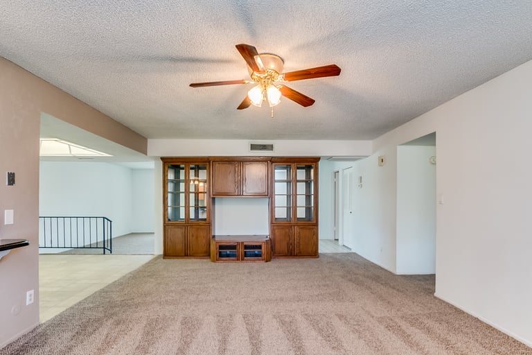 Photo 13 of 37 - 13840 N 52nd Dr, Glendale, AZ 85306