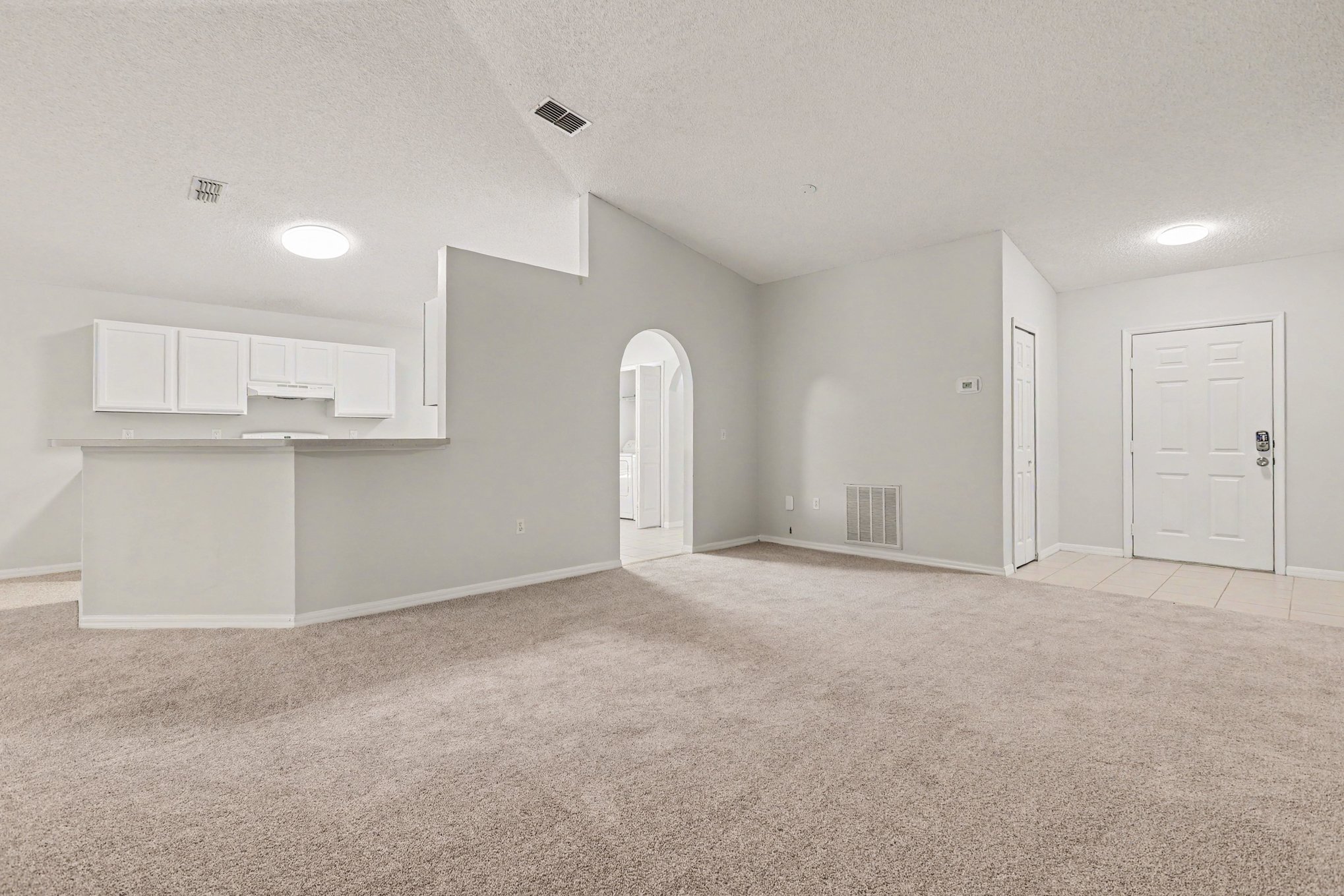 Photo 3 of 27 of 262 SW Panther Trce, Port Saint Lucie, FL