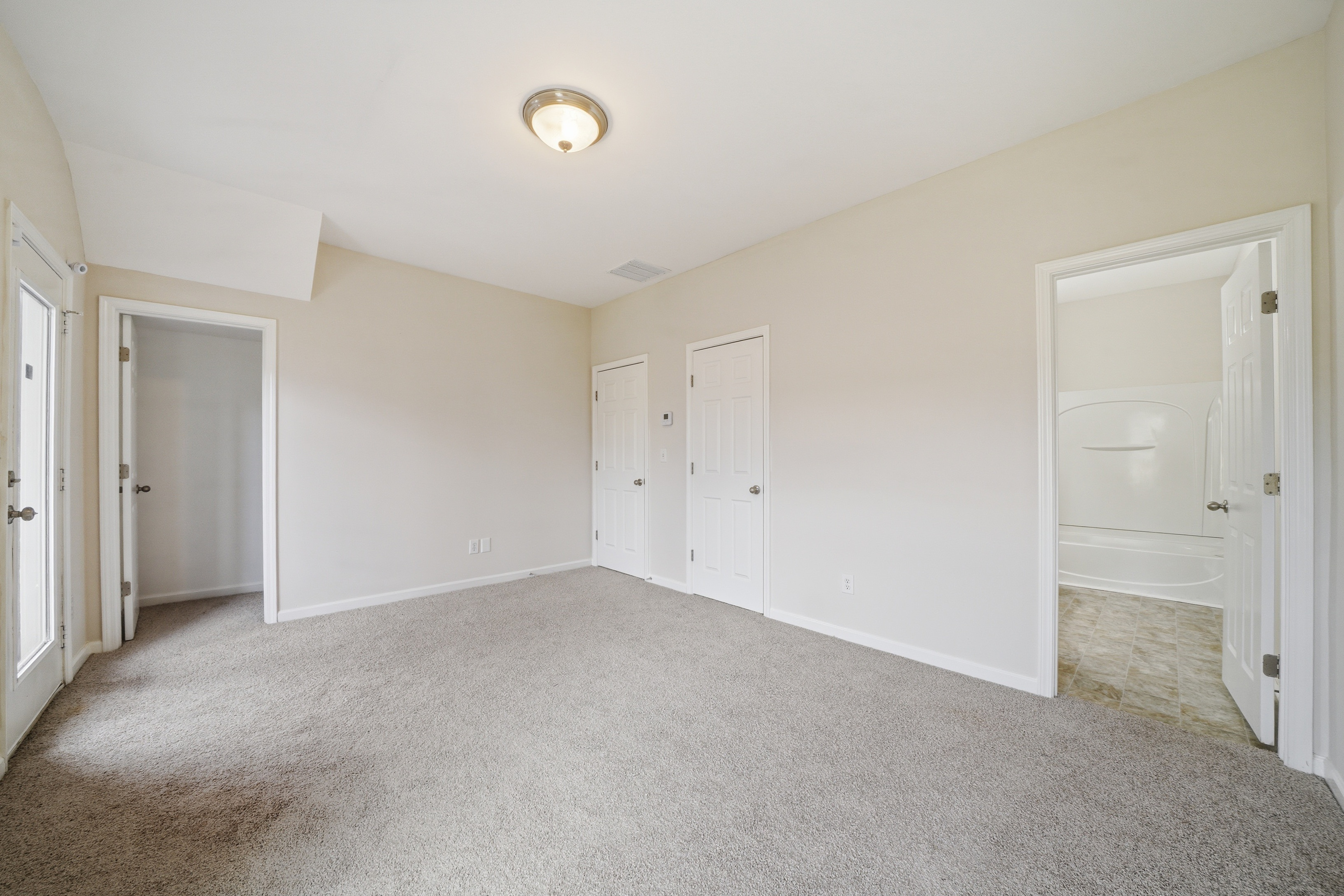 Photo 22 of 39 of 784 Arbor Gate Ln, Lawrenceville, GA