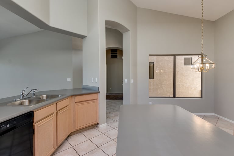 Photo 7 of 24 - 1526 E Sunrise Way, Gilbert, AZ 85296