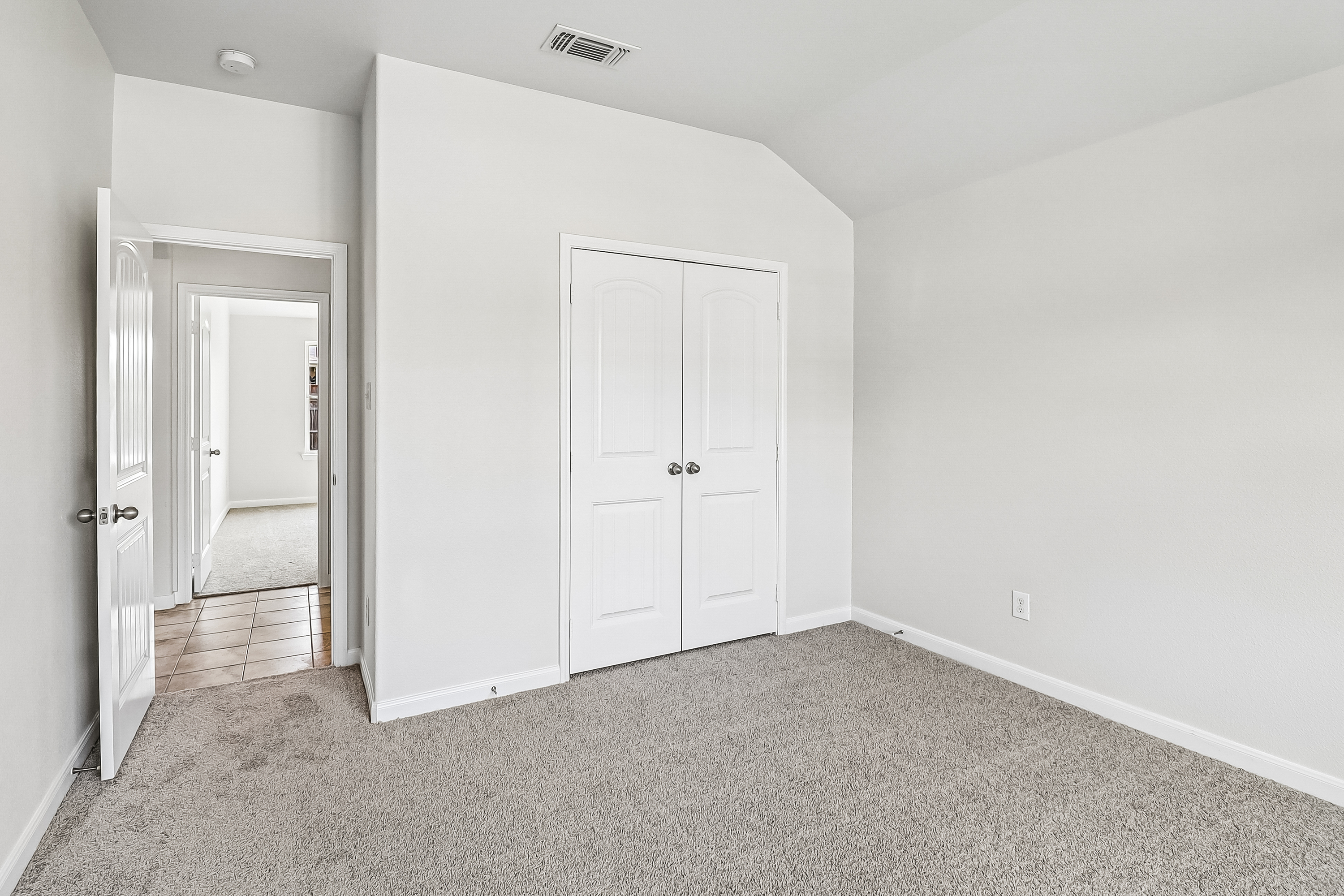 Photo 19 of 26 of 2979 Driftwood Dr, Lancaster, TX