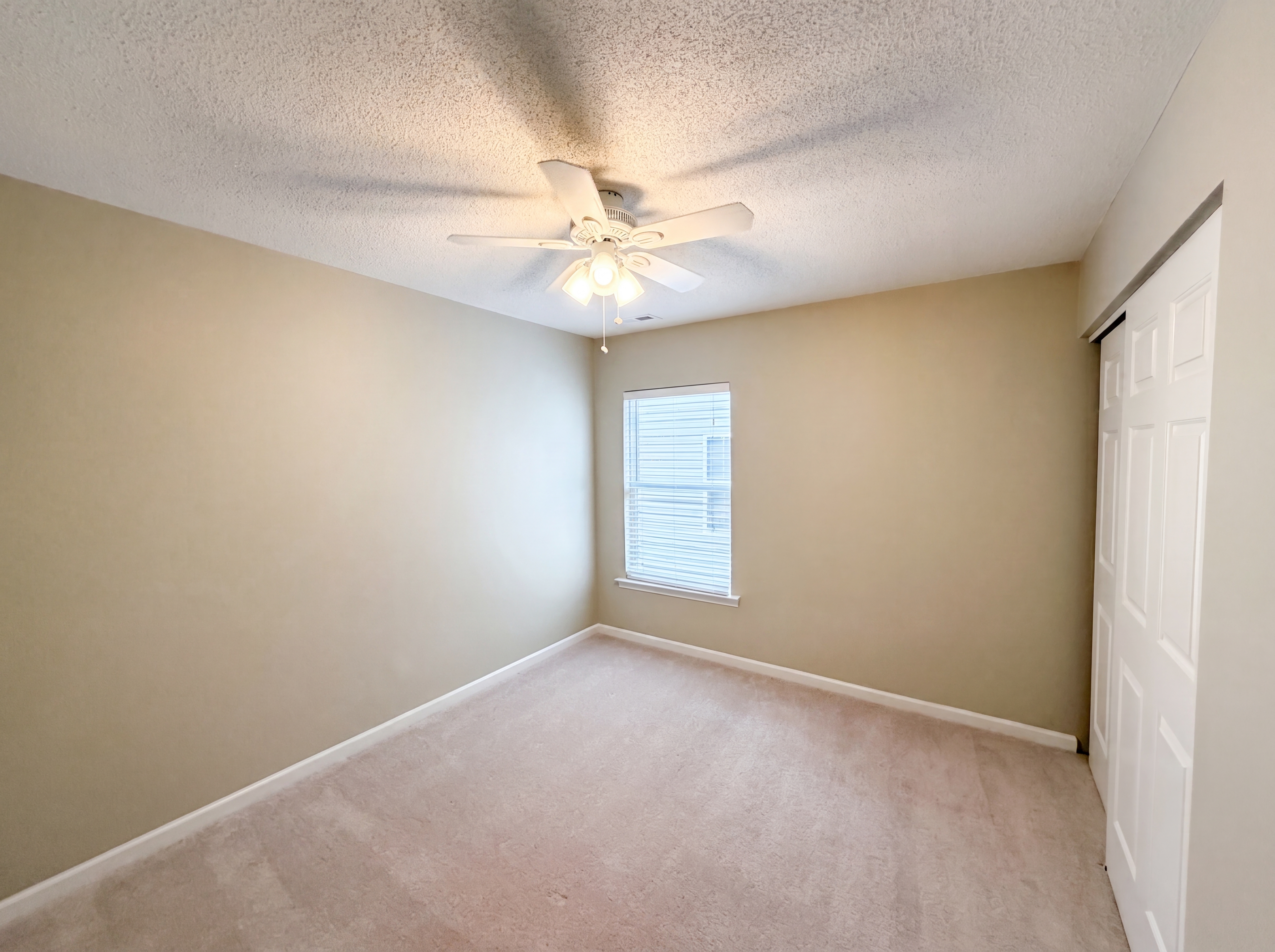 Photo 12 of 19 of 1812 Devonridge Dr, Fuquay Varina, NC