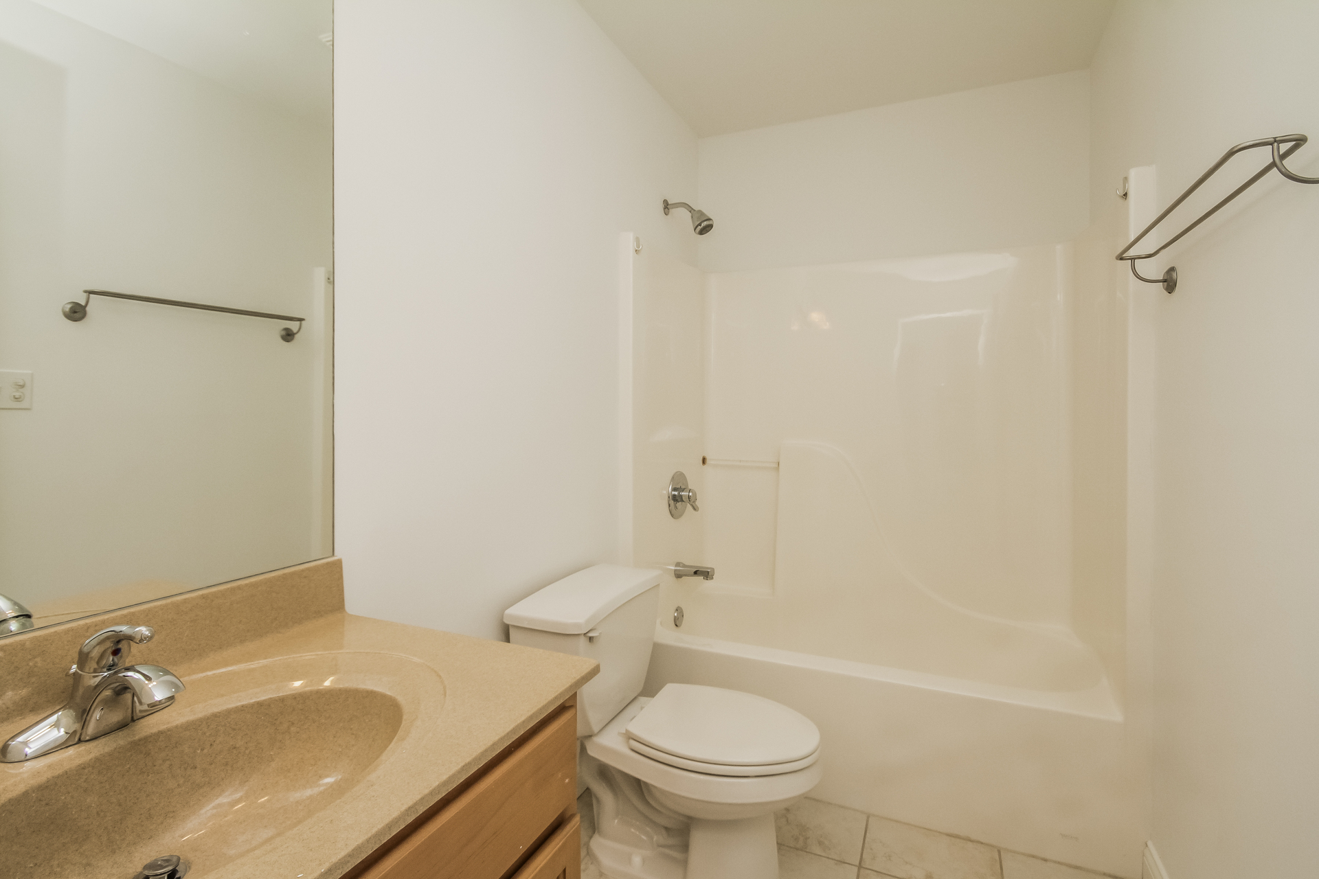 Photo 16 of 23 of 1310 Dune Meadows Dr, Chesterton, IN