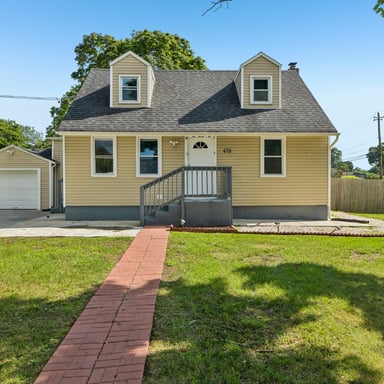 Property photo 1 of 416 Arizona Ave