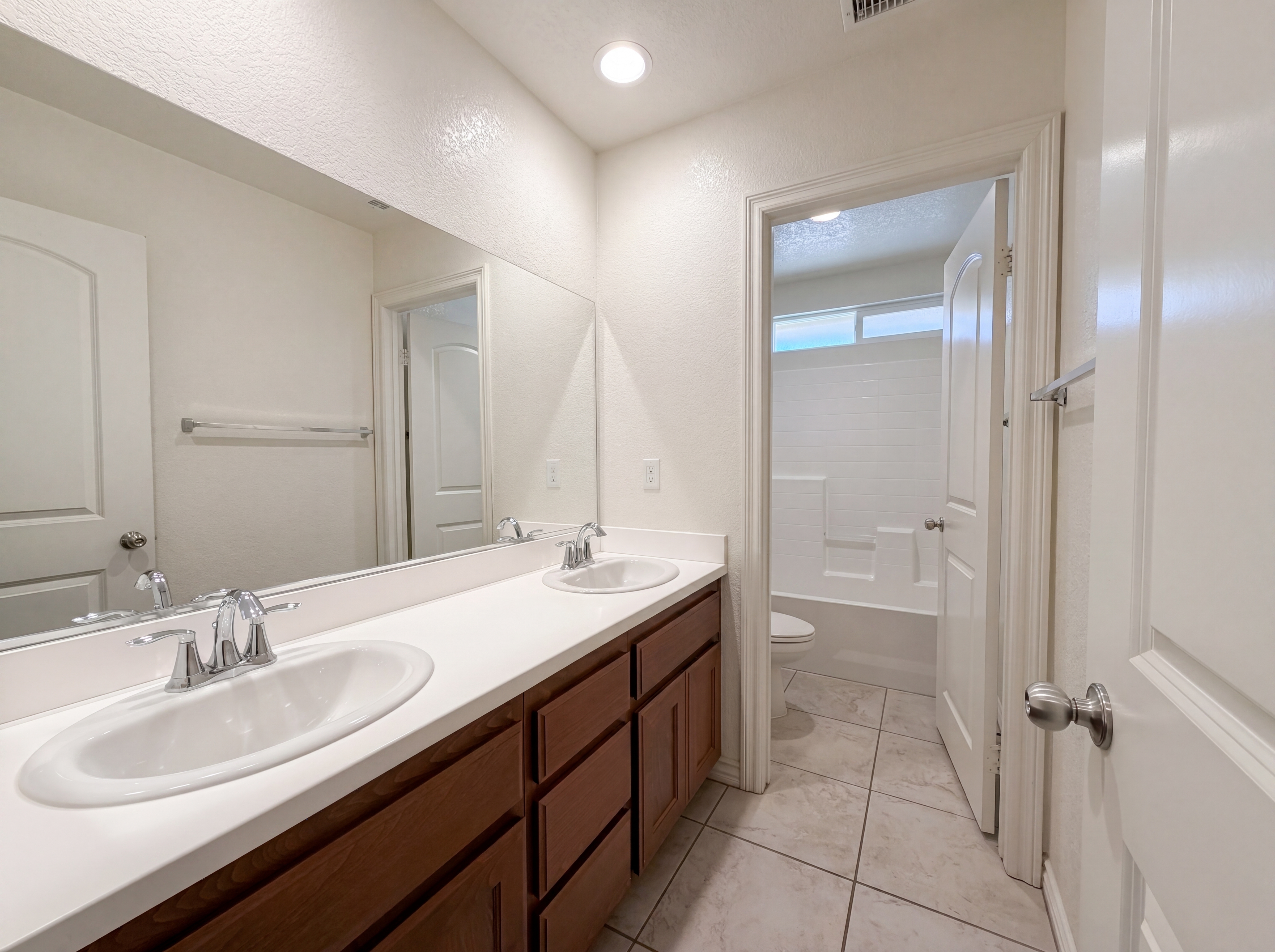 Photo 18 of 27 of 5654 Forry Ct, Lancaster, CA