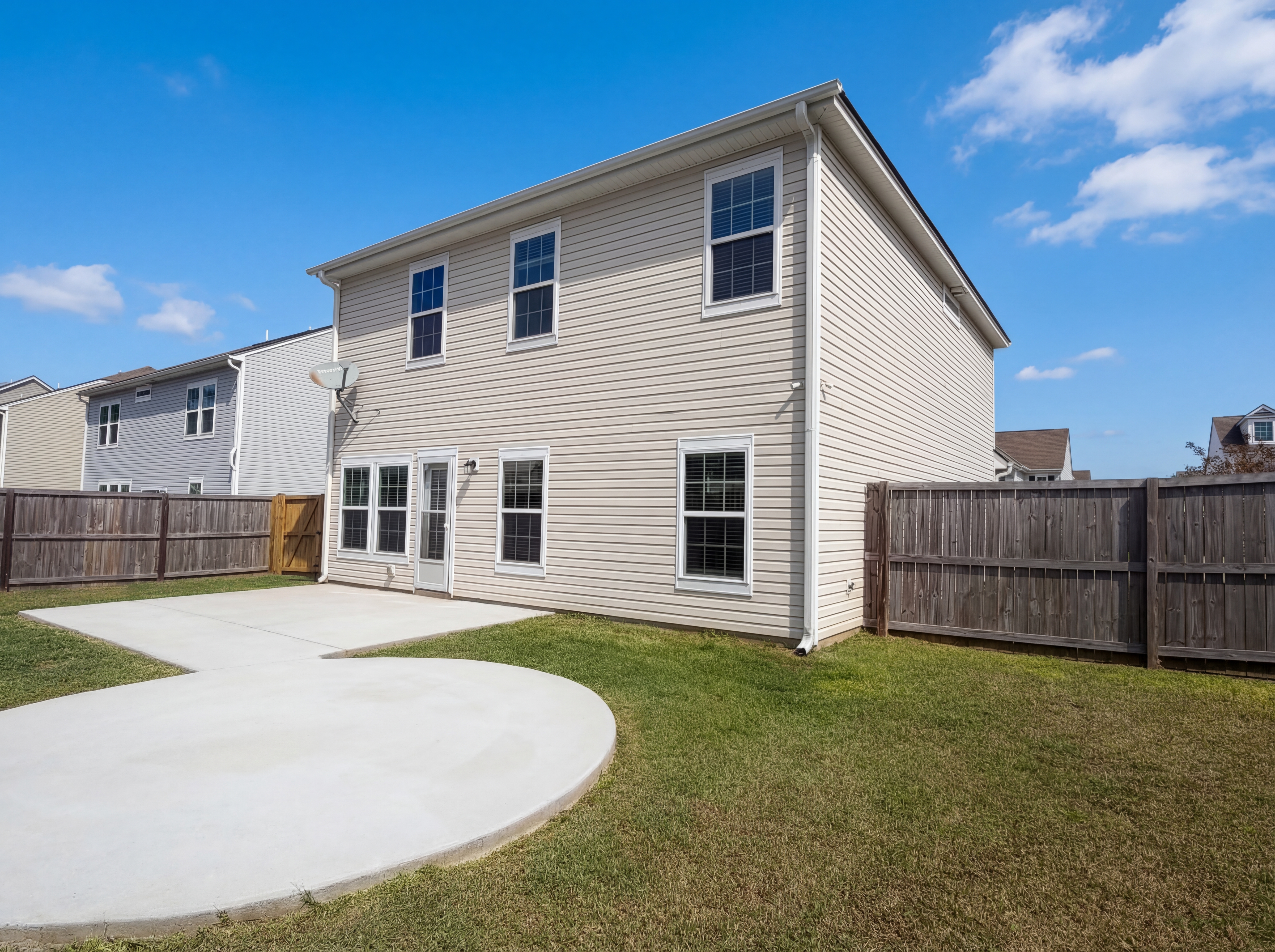 Photo 9 of 22 of 130 Hyrne Dr, Goose Creek, SC