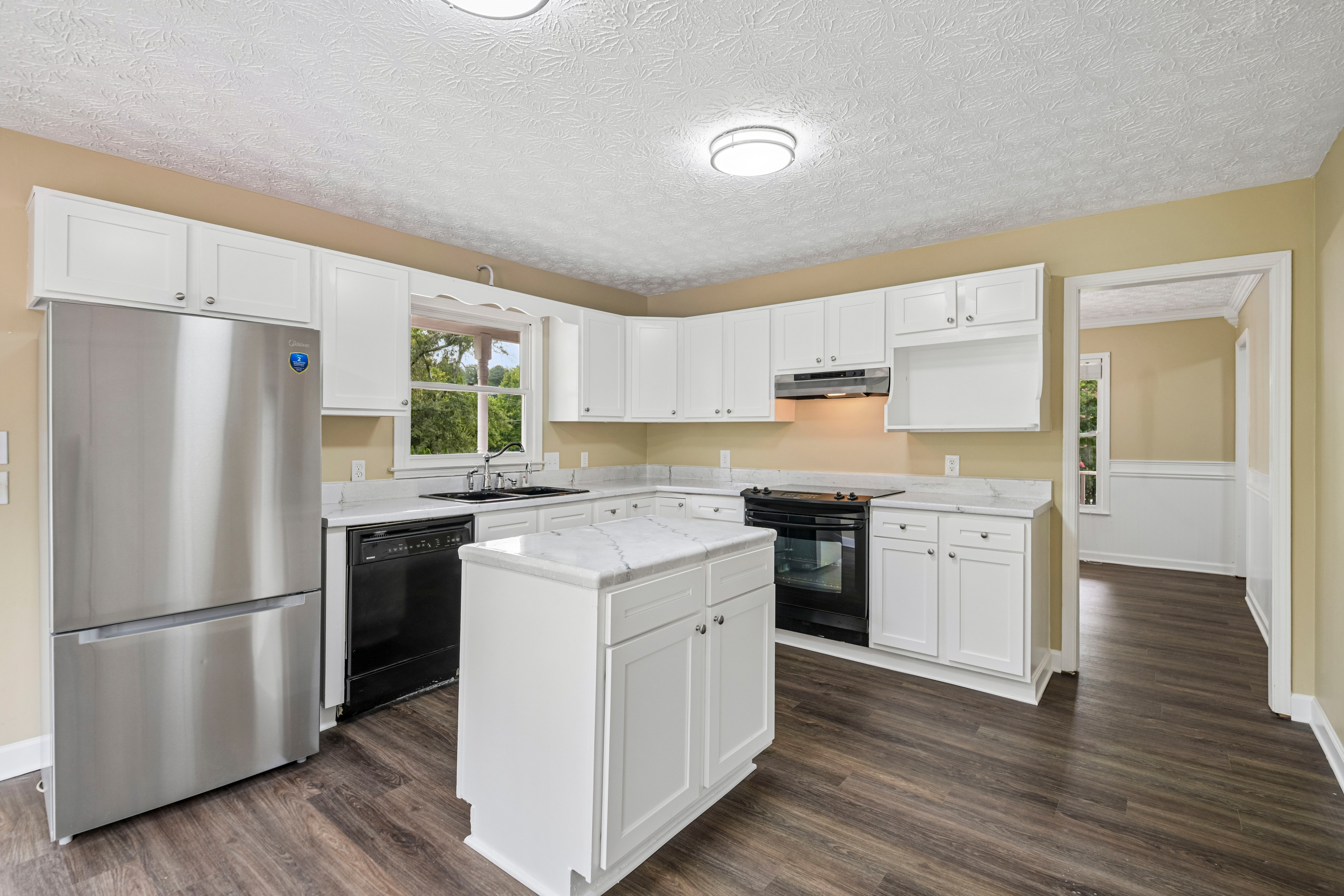 Photo 2 of 34 of 2321 Murdock Rd, Marietta, GA