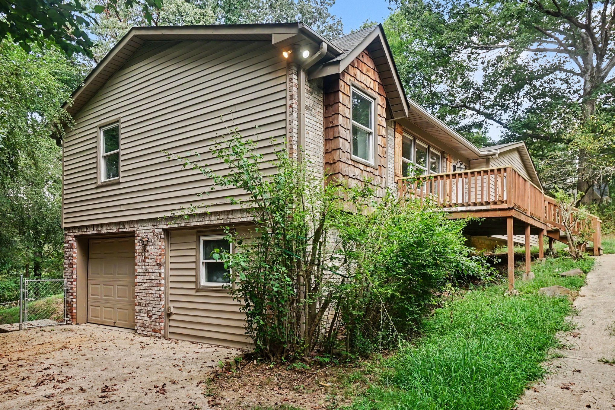 Photo 20 of 56 of 4676 Fairway Dr, Pinson, AL