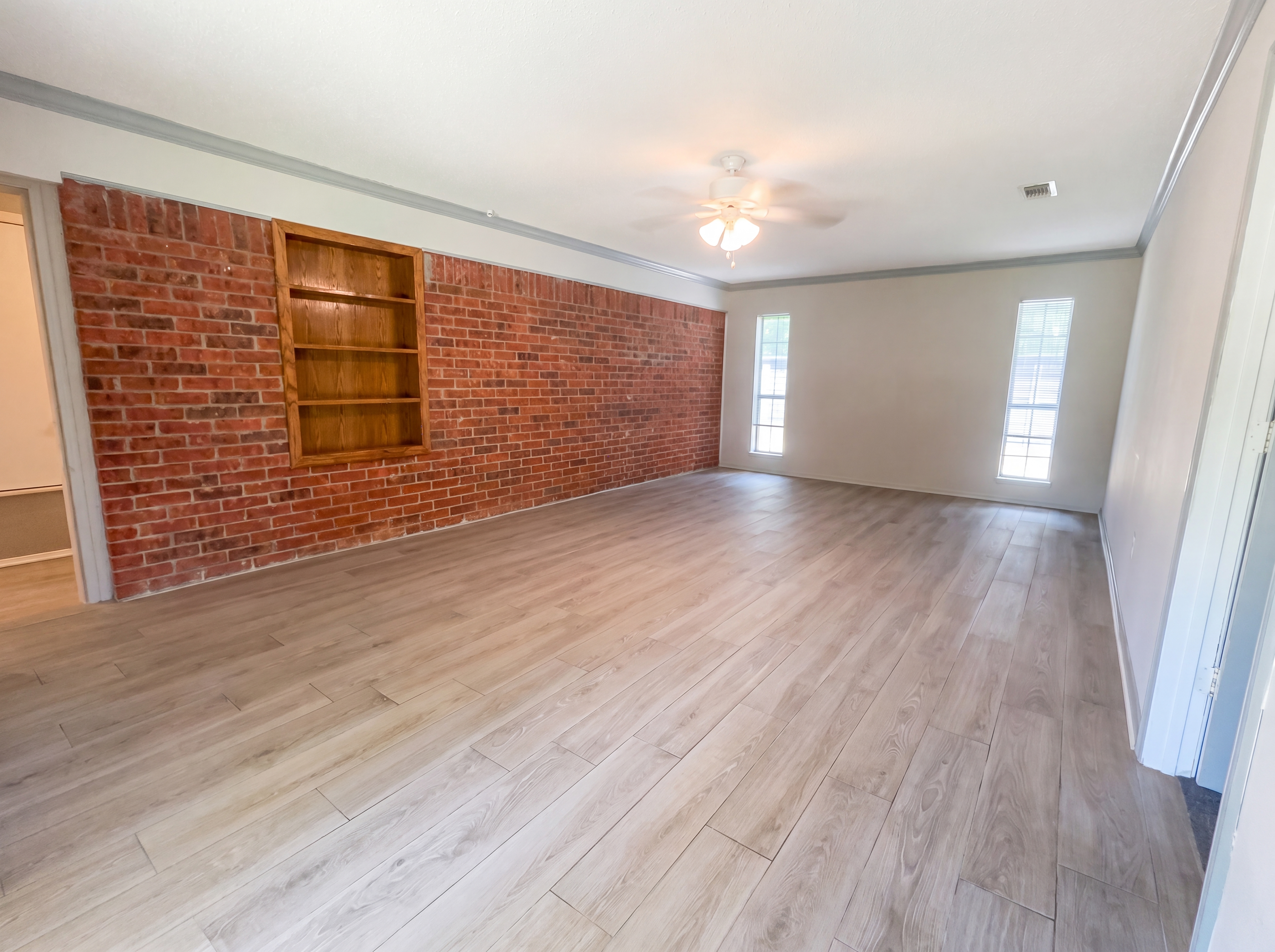 Photo 8 of 24 of 308 N Todd St, Bullard, TX