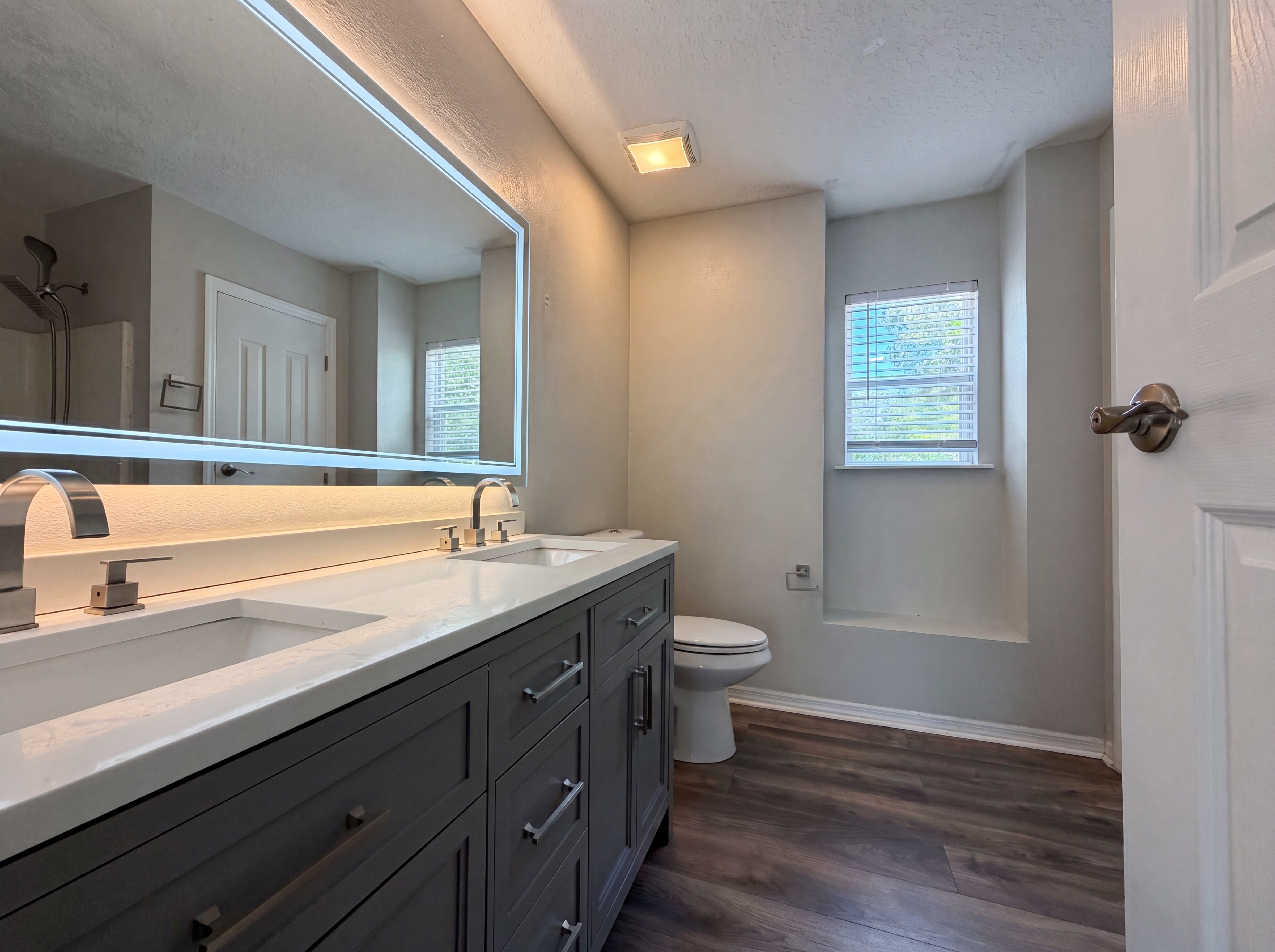 Photo 19 of 27 of 7002 Beekman Lake Dr, Jacksonville, FL