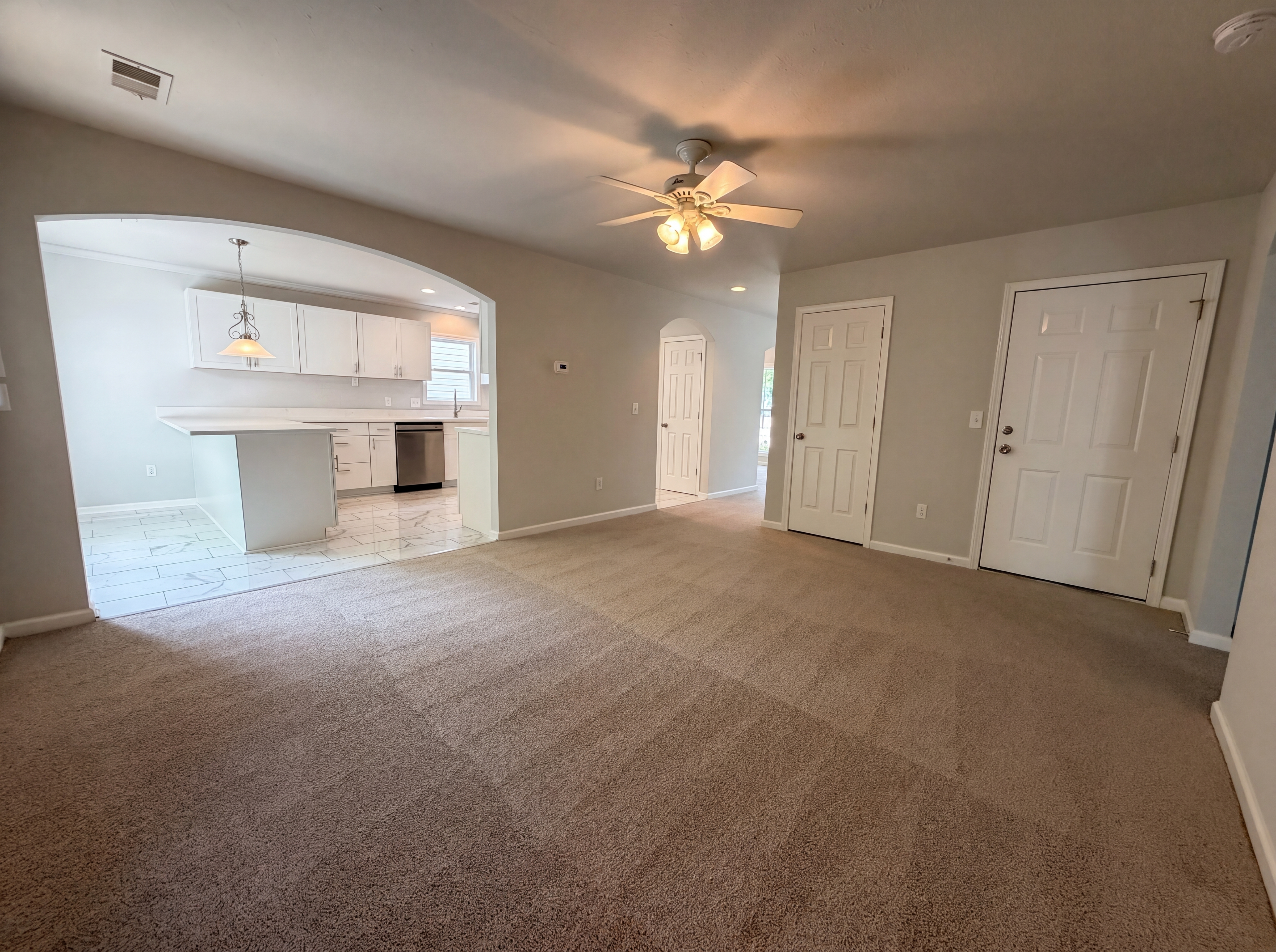Photo 3 of 29 of 154 Ashewicke Dr, Columbia, SC