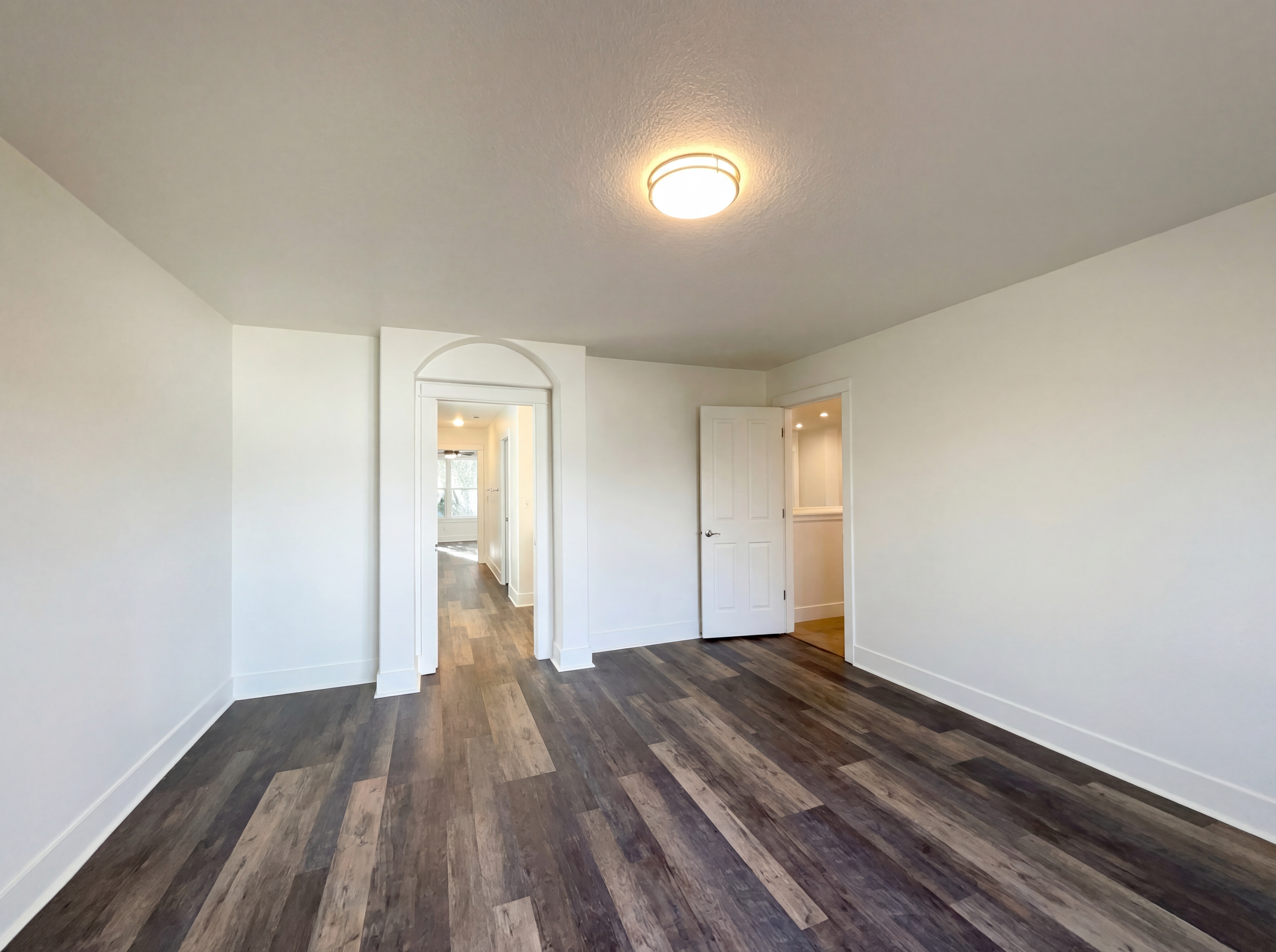 Photo 20 of 35 of 10989 SW Oneida St, Tualatin, OR